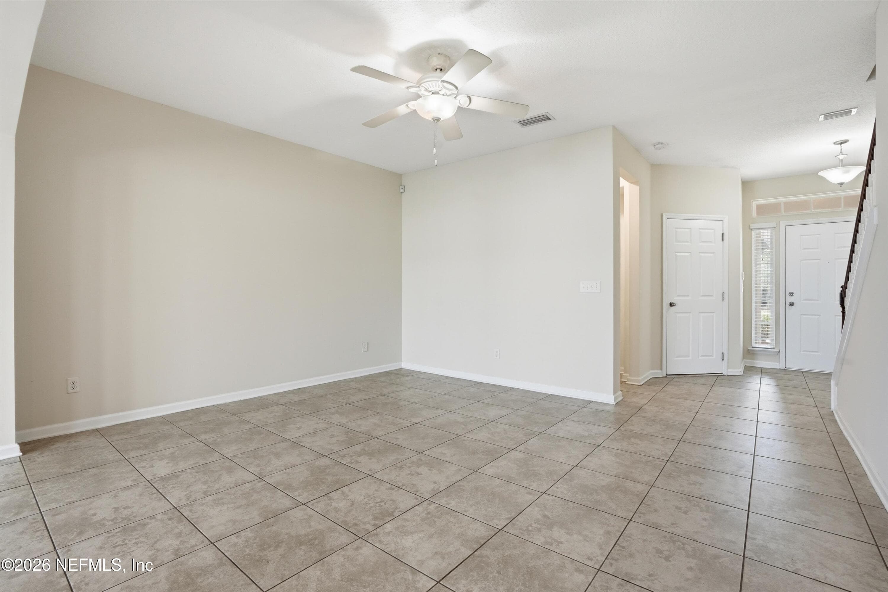 Photo 8 of 152 NELSON Lane, St. Johns, FL 32259