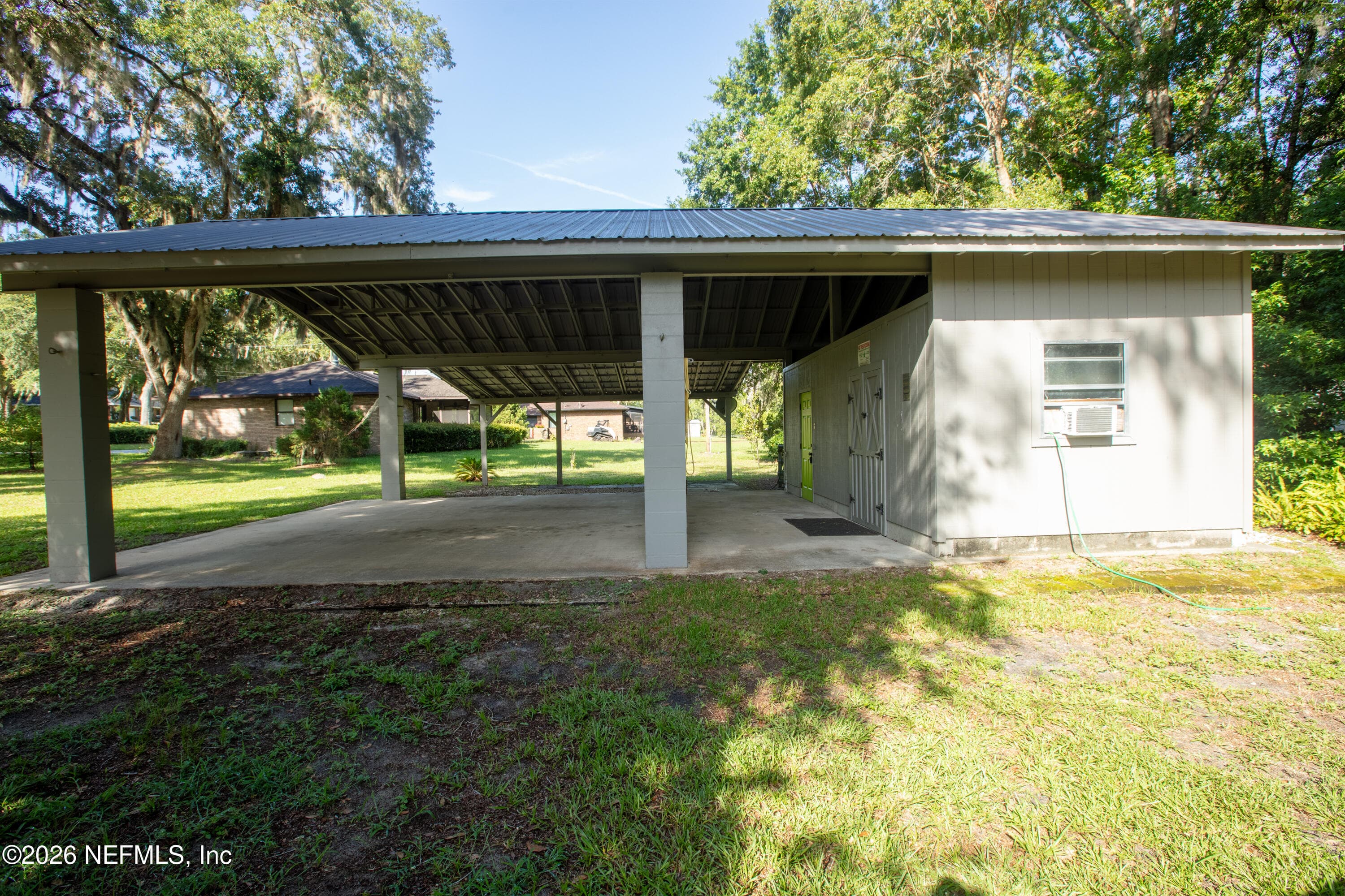 Photo 4 of 523 SE 28TH Way, Melrose, FL 32666