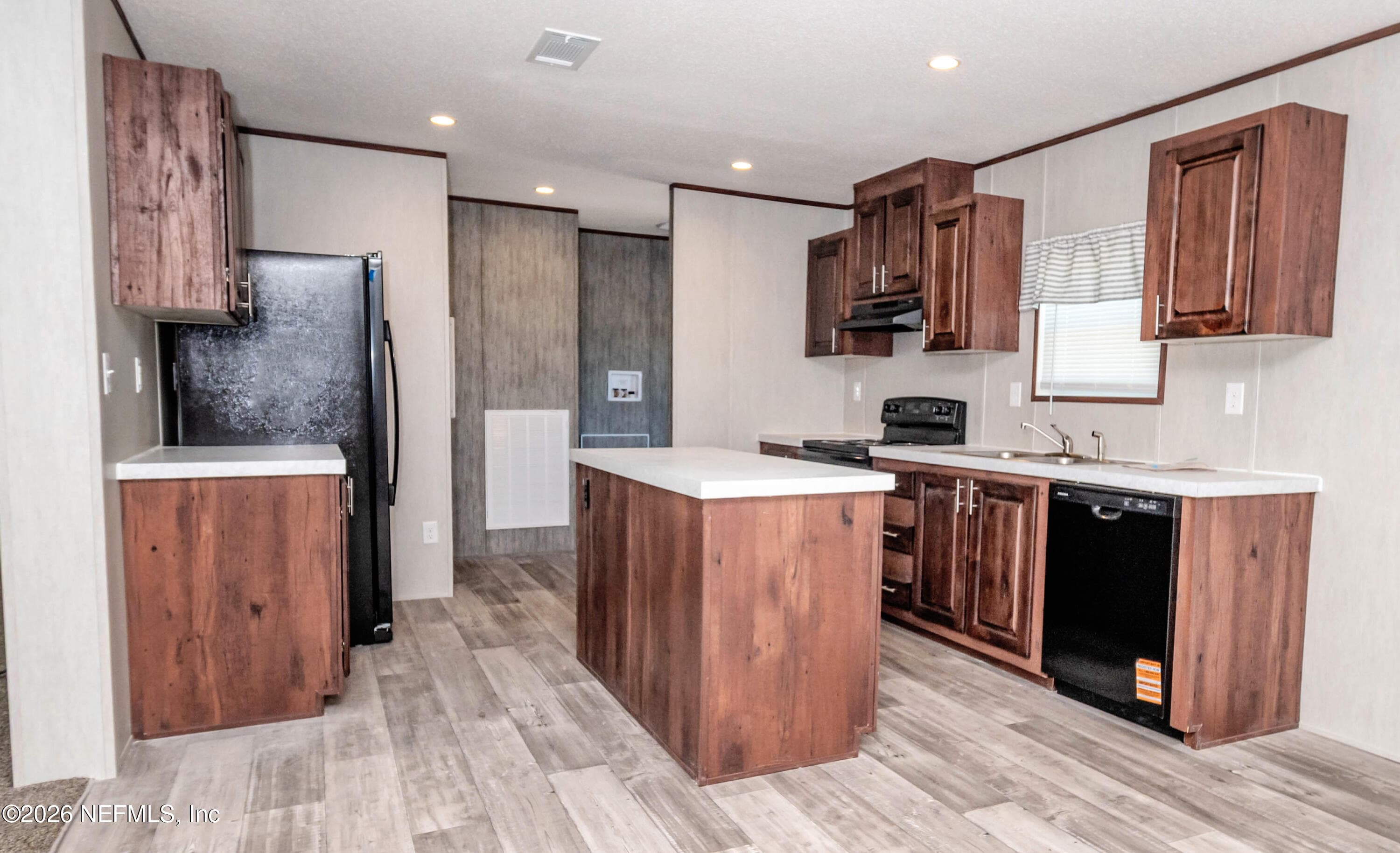 Photo 6 of 11355 MALLIE DAVIS Road, Glen St. Mary, FL 32040