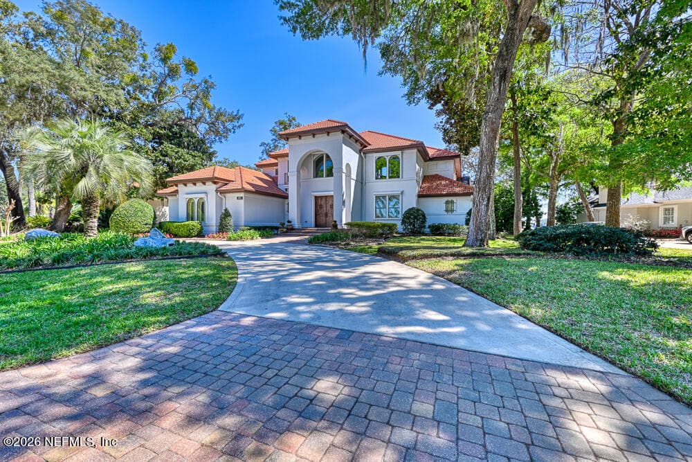 Photo 11 of 1037 SHIPWATCH Drive E, Jacksonville, FL 32225