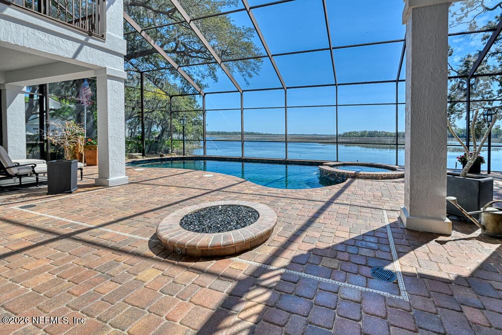 Photo 4 of 1037 SHIPWATCH Drive E, Jacksonville, FL 32225