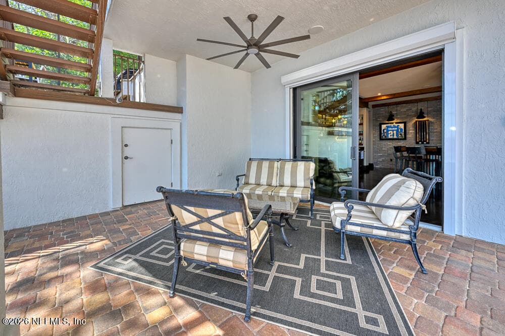 Photo 3 of 1037 SHIPWATCH Drive E, Jacksonville, FL 32225