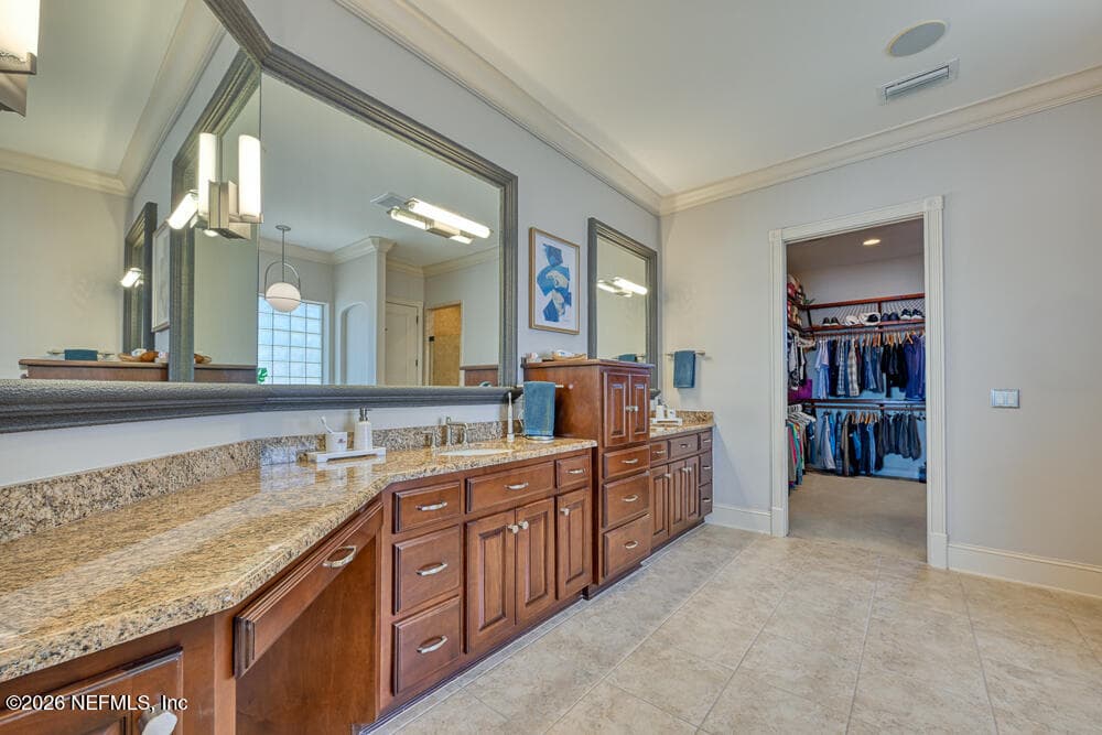 Photo 59 of 1037 SHIPWATCH Drive E, Jacksonville, FL 32225