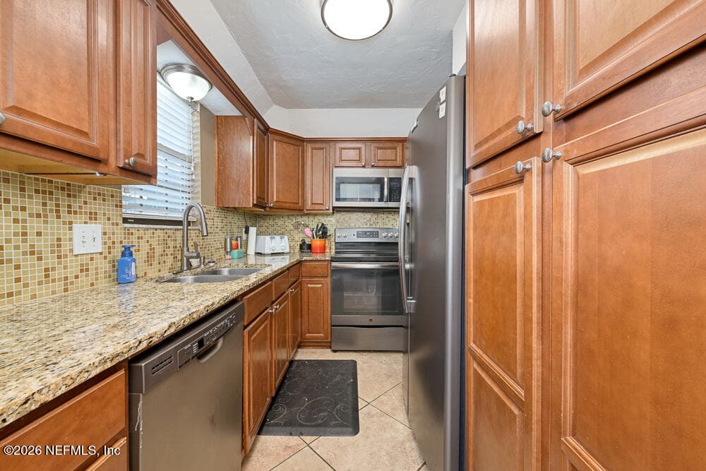 Photo 4 of 1101 KETTERING Way, Orange Park, FL 32073