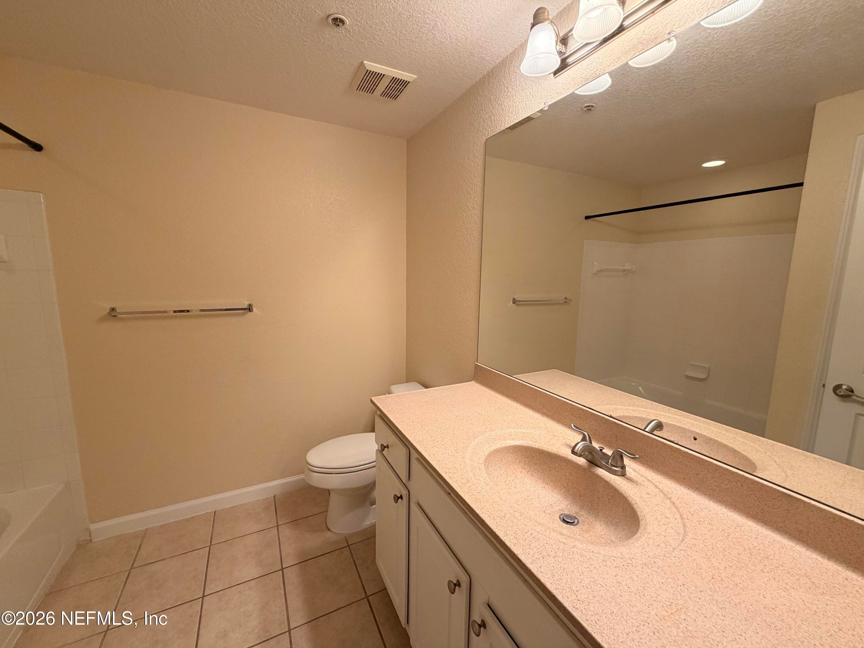 Photo 11 of 10075 N GATE Parkway 2012, Jacksonville, FL 32246