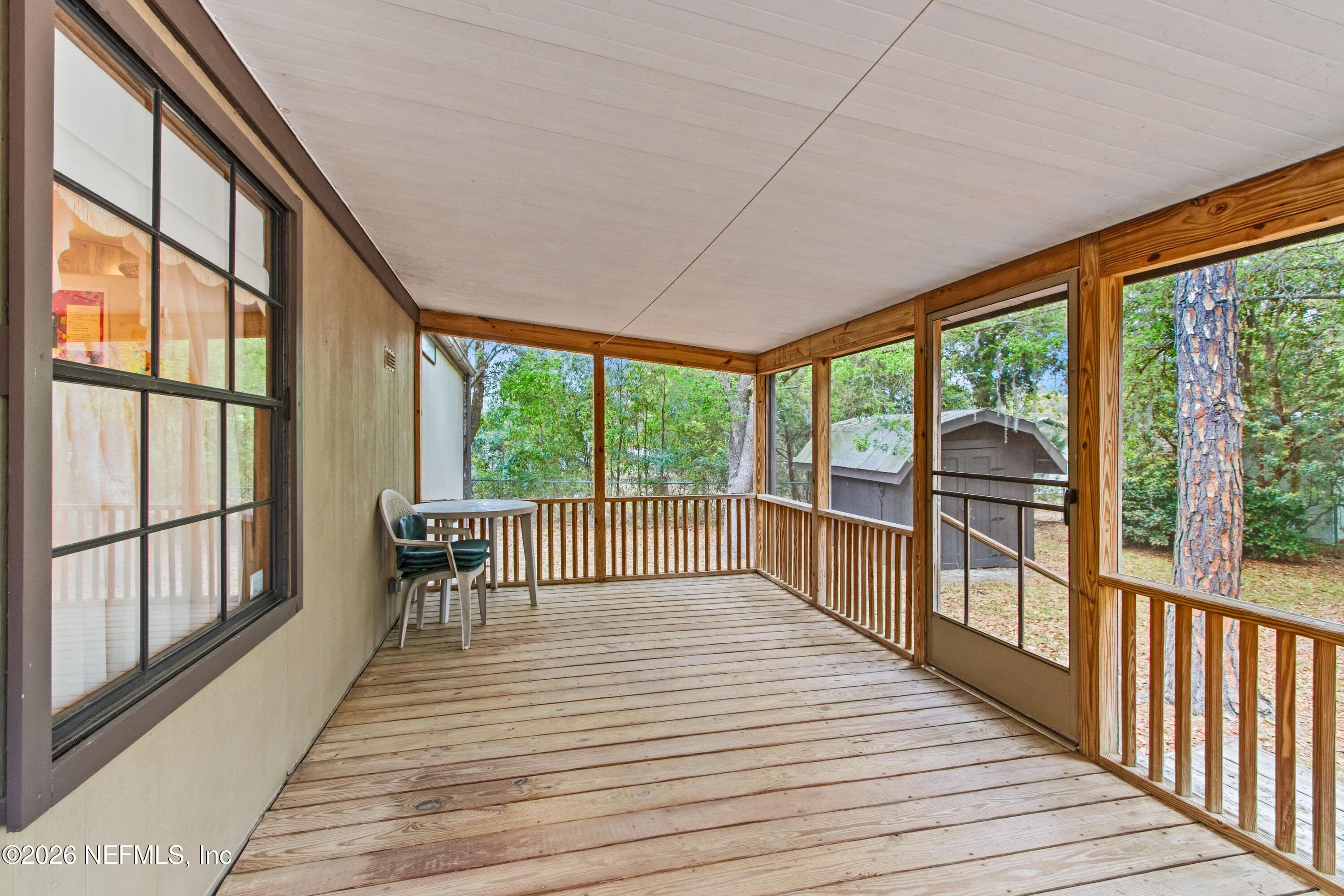 Photo 5 of 206 ANTHONY Avenue, Interlachen, FL 32148