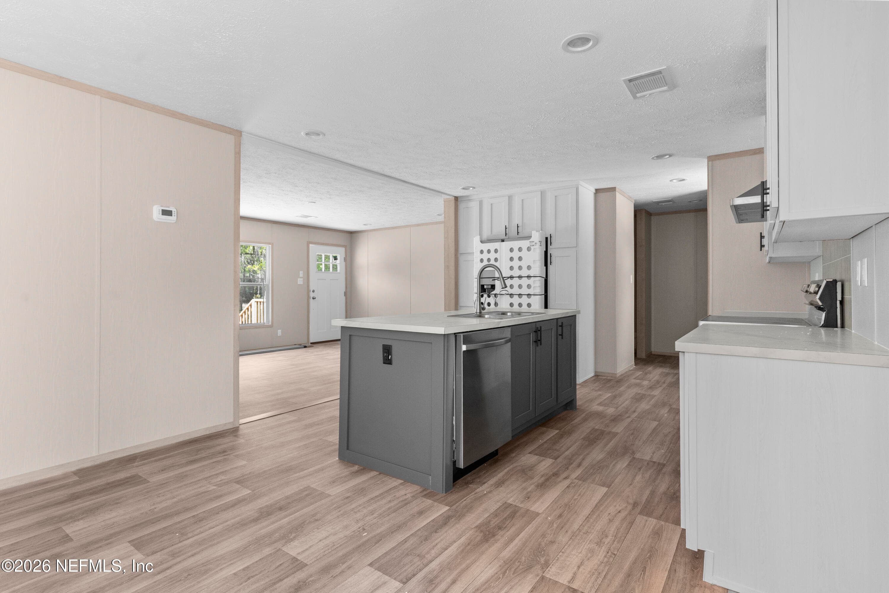 Photo 6 of 10101 CO RD 127, Glen St. Mary, FL 32040