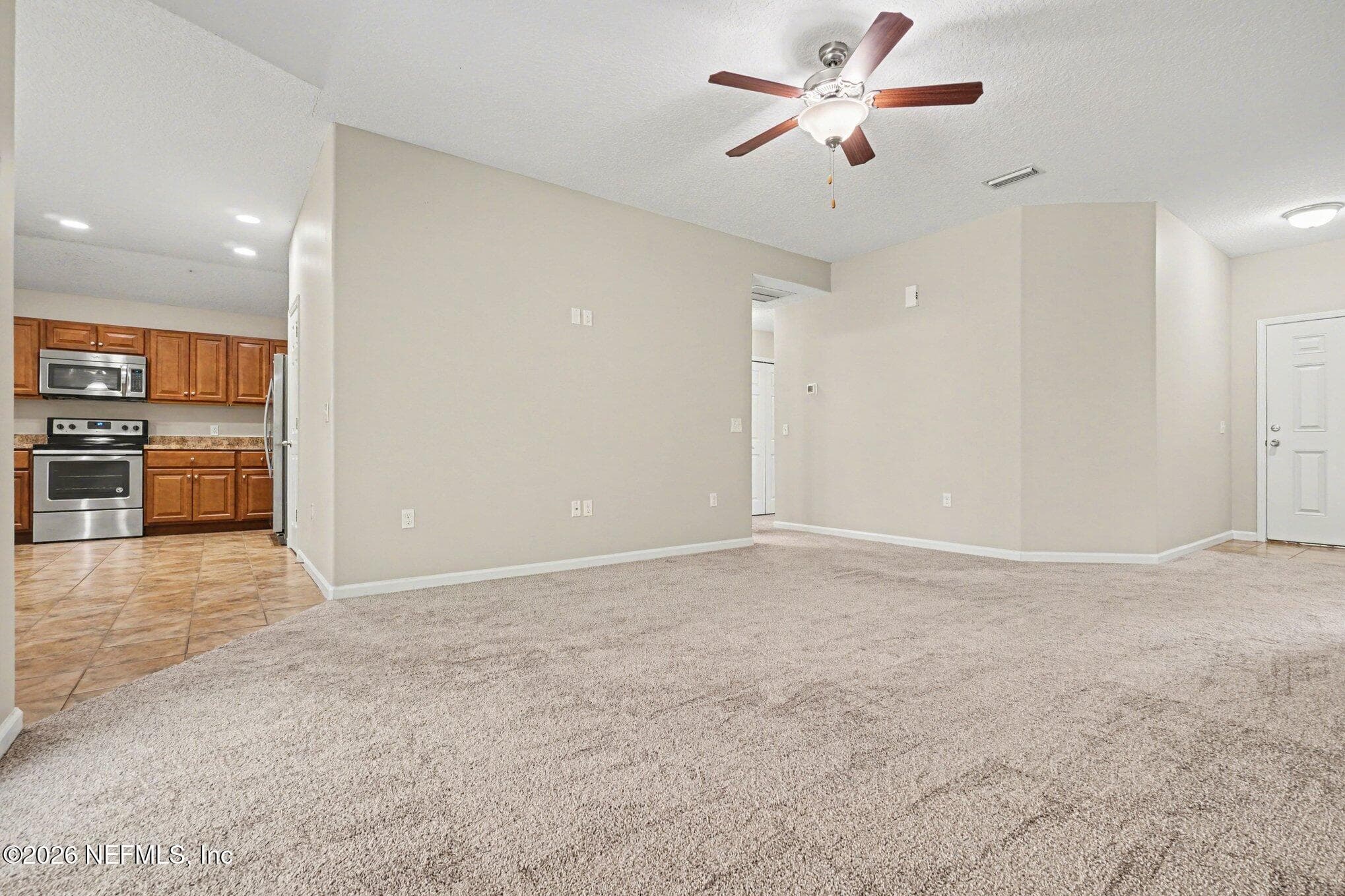 Photo 3 of 87061 FARNSWORTH Lane, Yulee, FL 32097