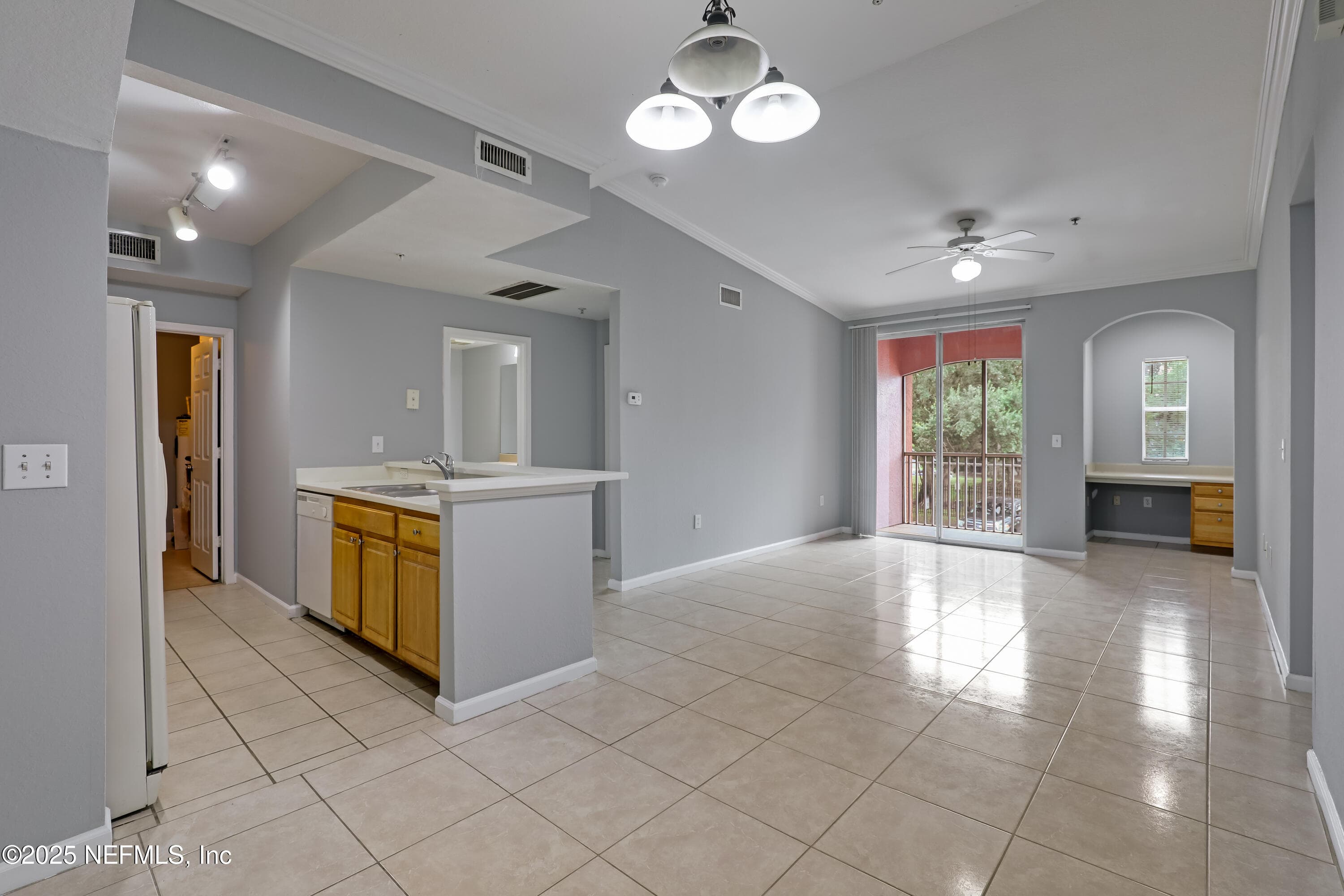 Photo 2 of 10075 GATE Parkway N 812, Jacksonville, FL 32246