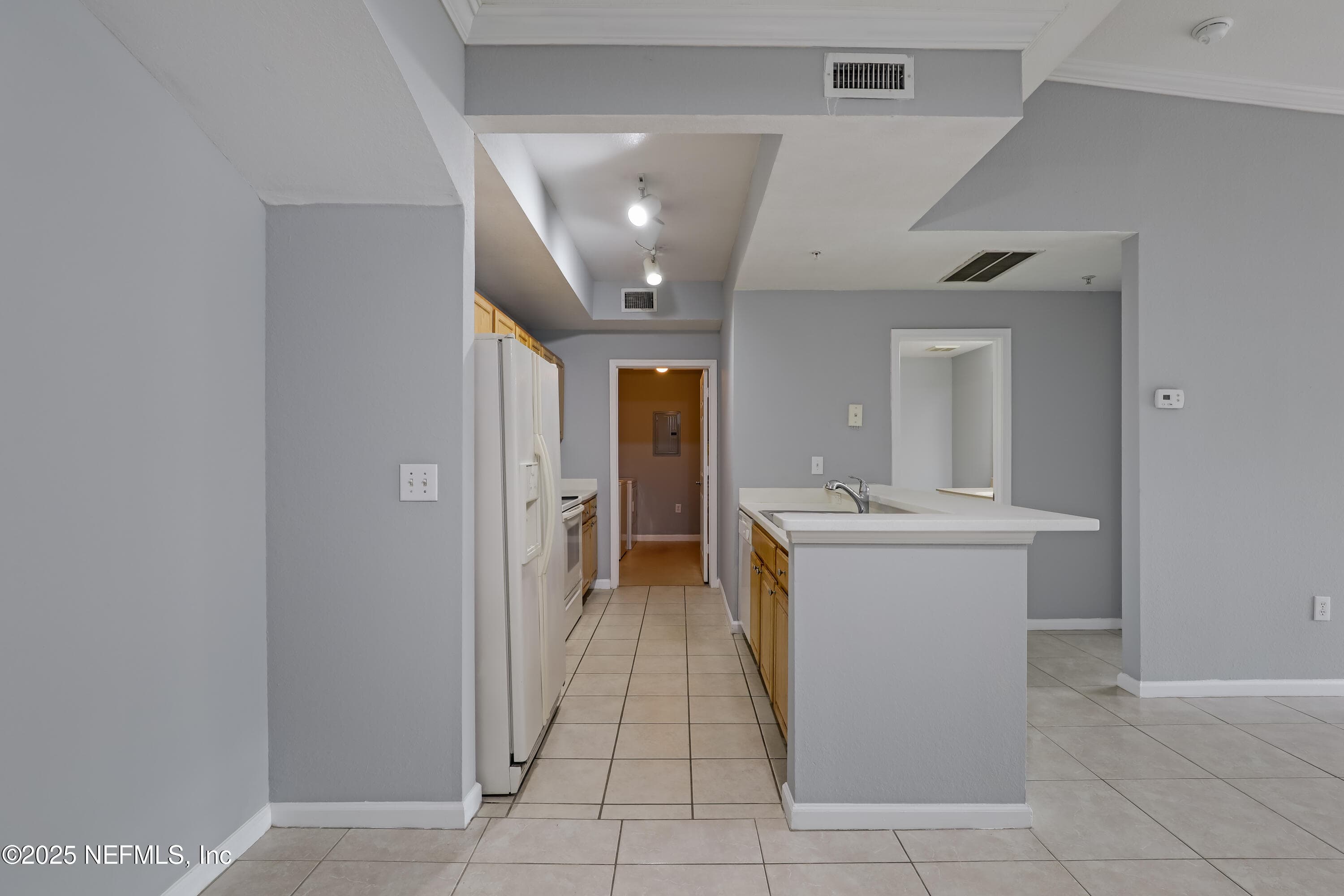 Photo 21 of 10075 GATE Parkway N 812, Jacksonville, FL 32246