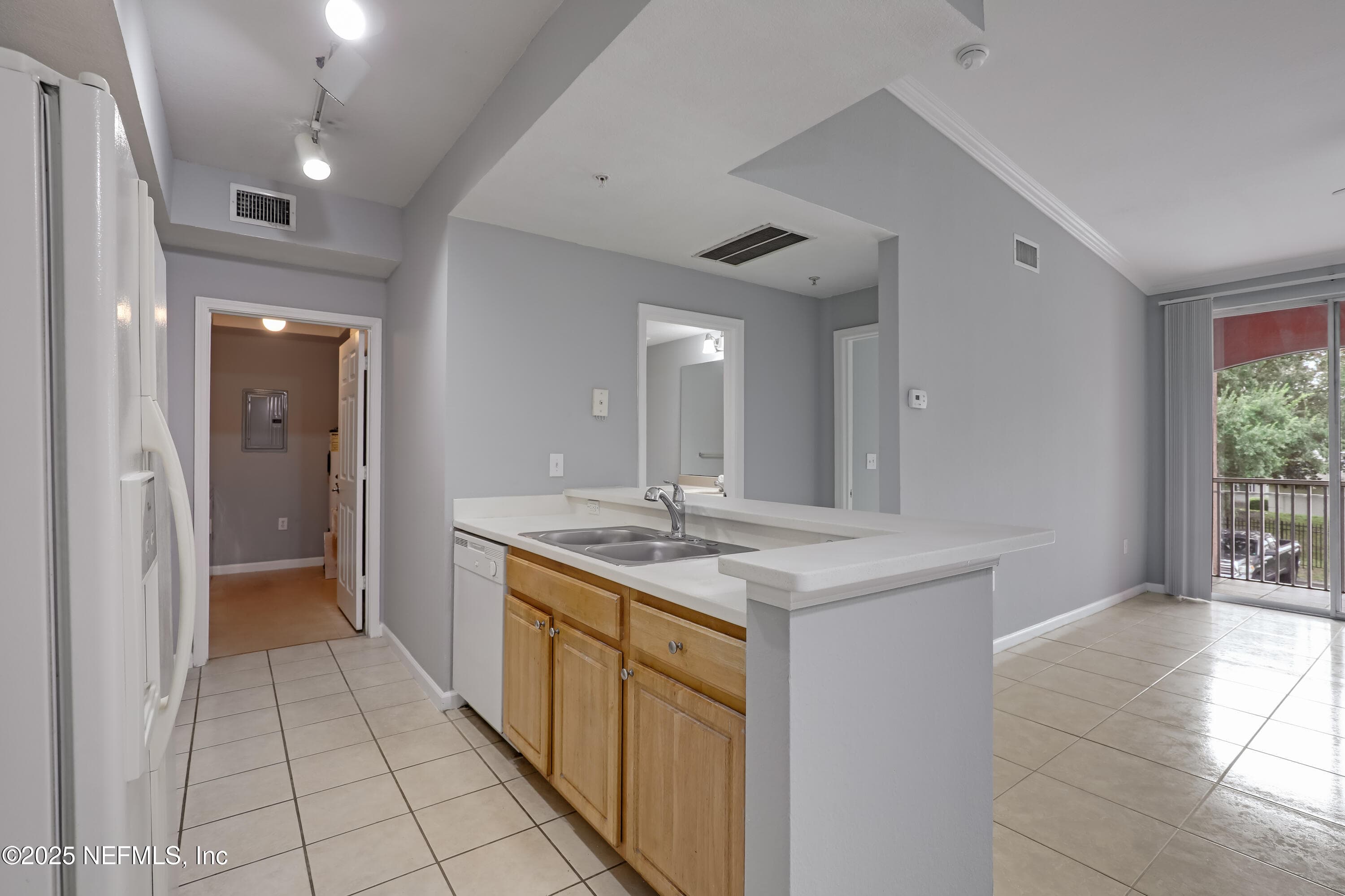 Photo 22 of 10075 GATE Parkway N 812, Jacksonville, FL 32246