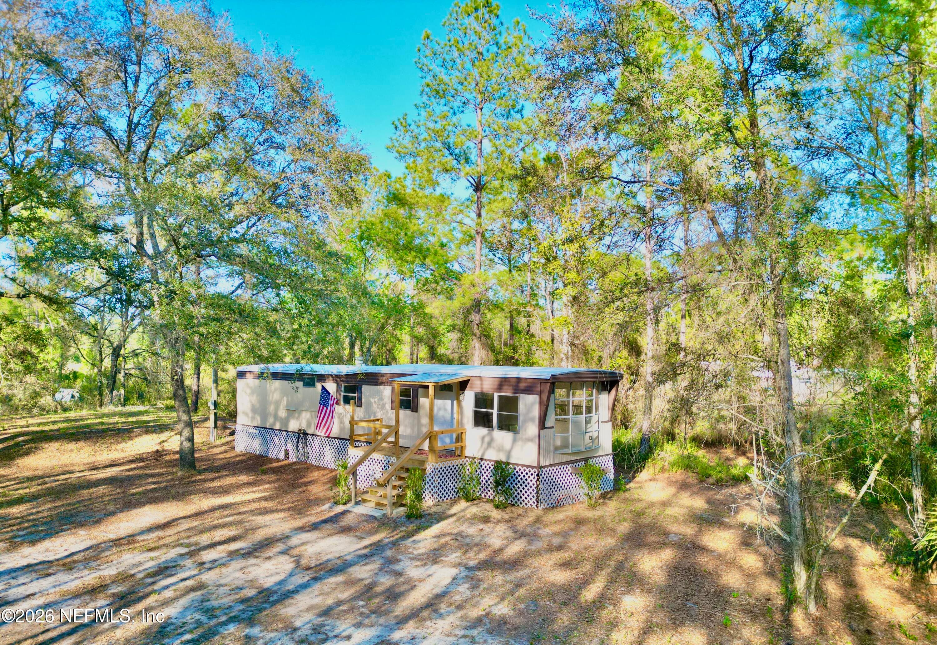 Photo 9 of 106 SPRUCE Road, Interlachen, FL 32148