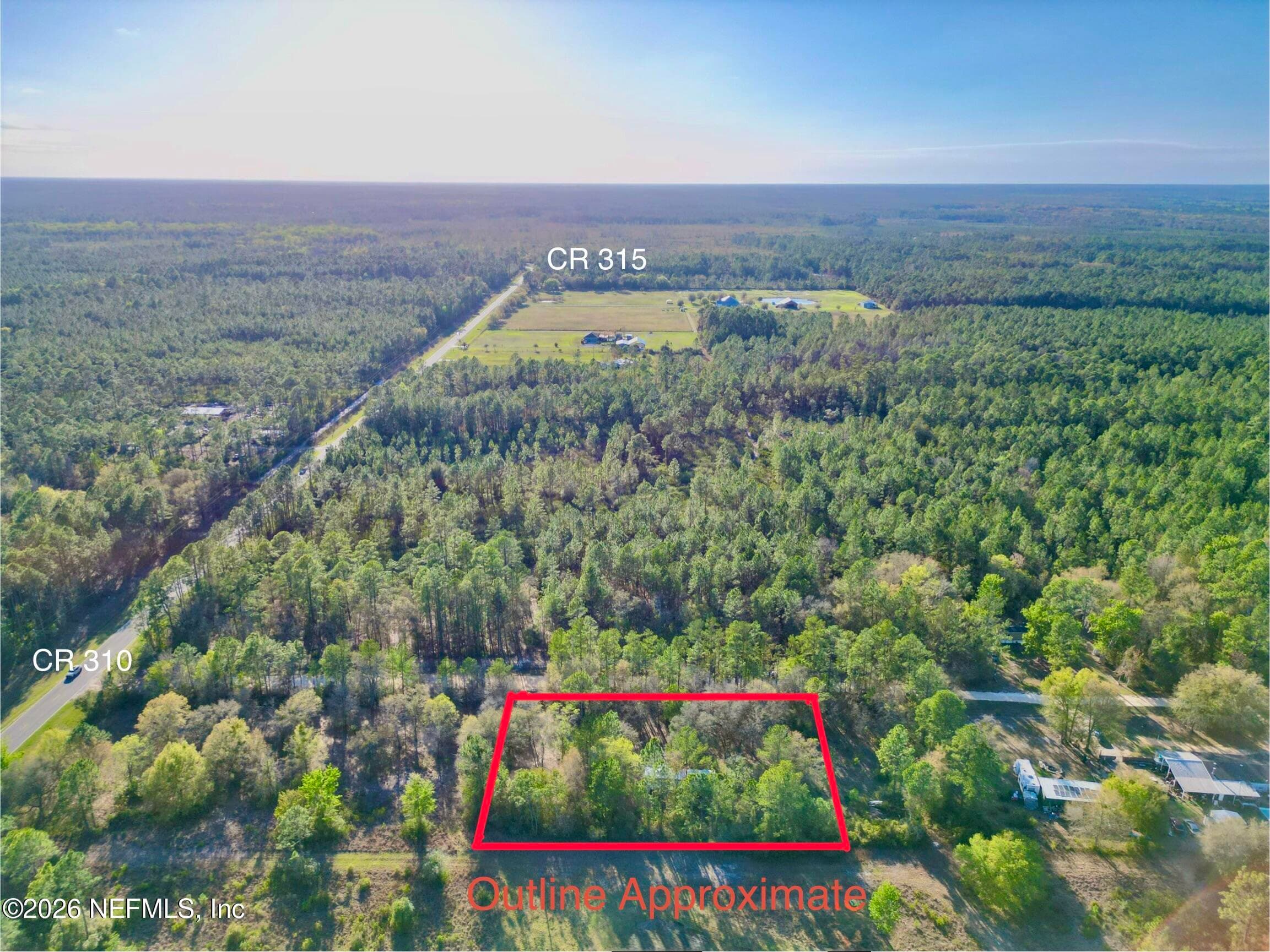 Photo 12 of 106 SPRUCE Road, Interlachen, FL 32148