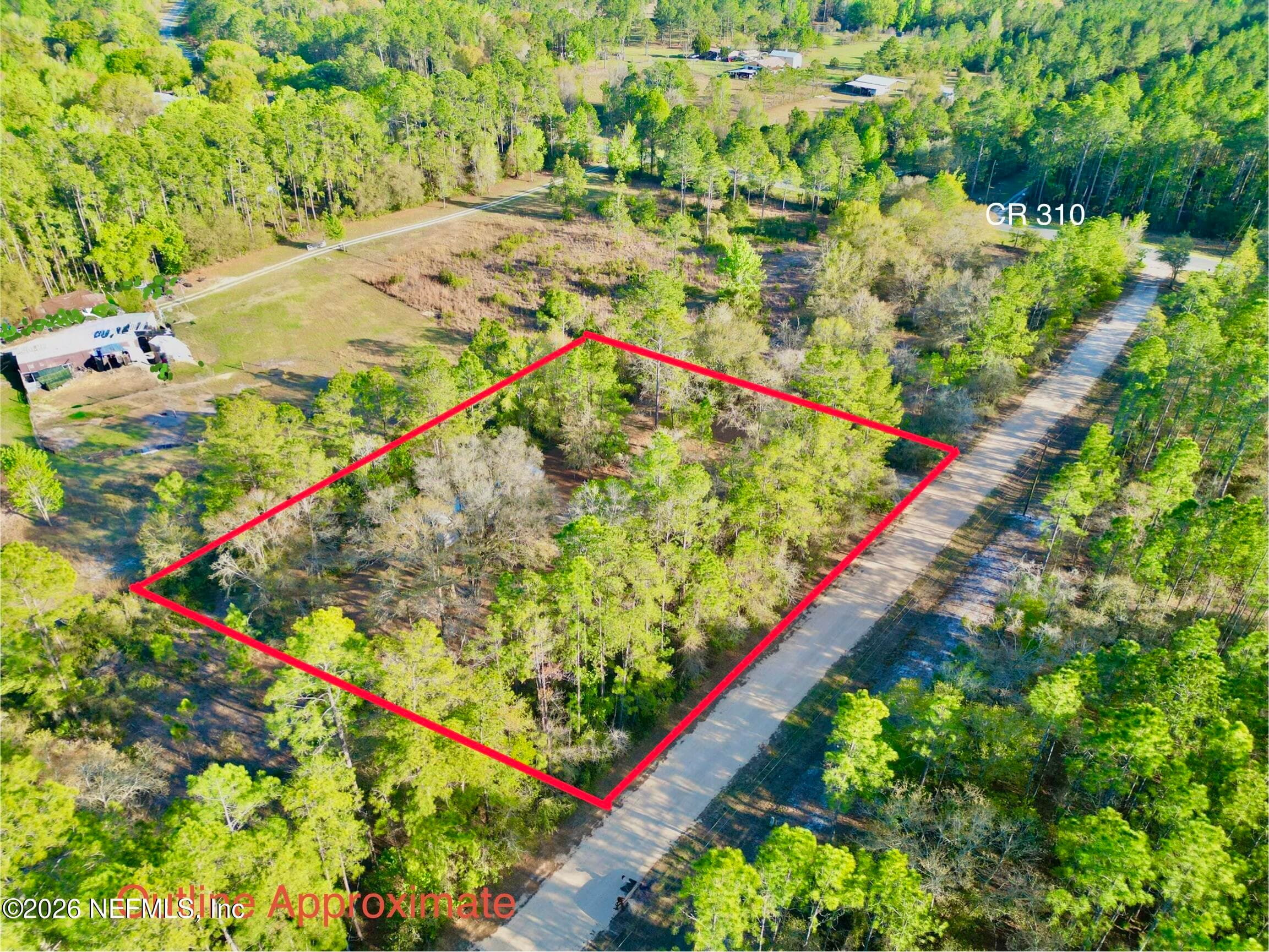 Photo 2 of 106 SPRUCE Road, Interlachen, FL 32148
