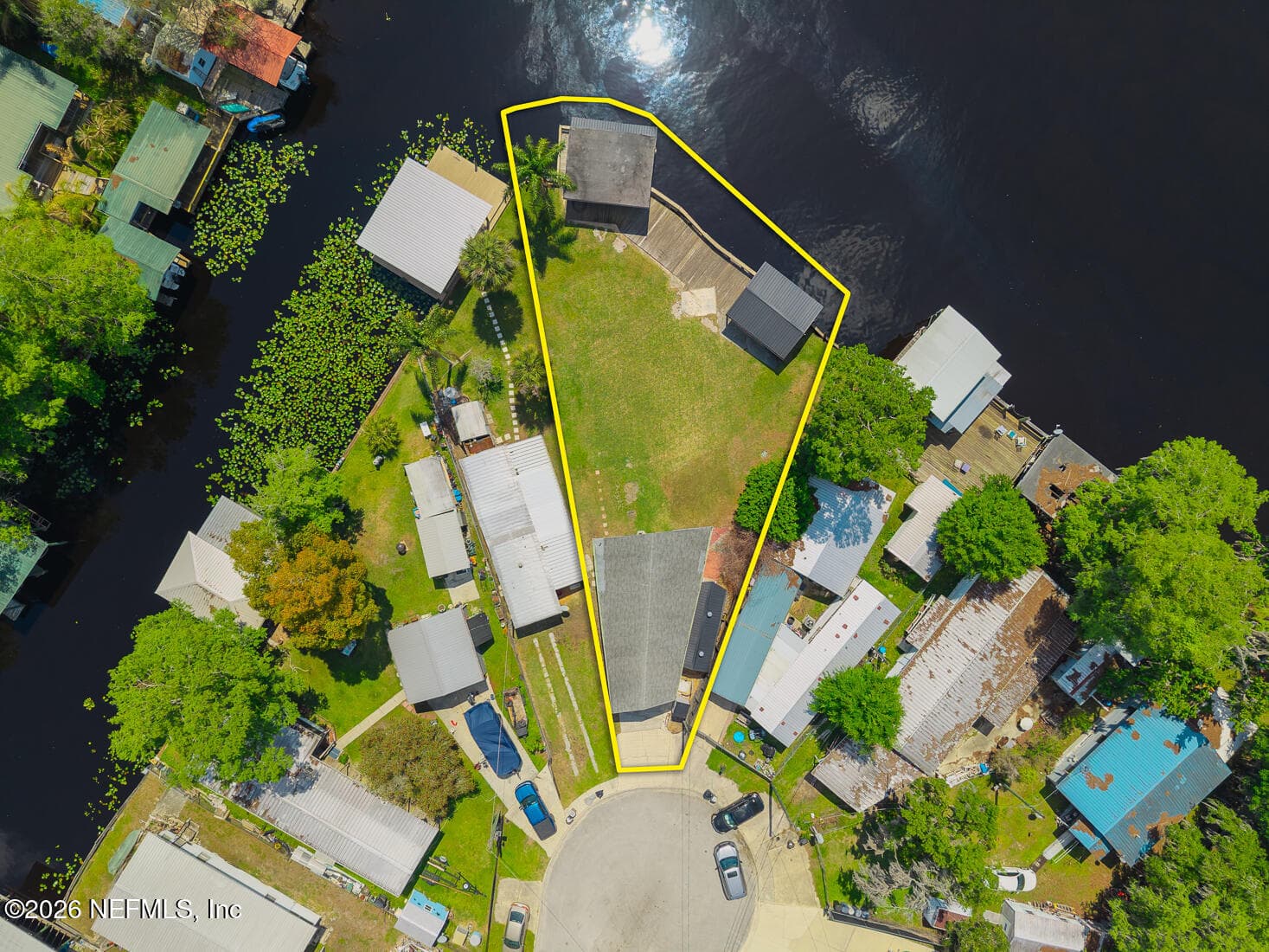 160 SMITH Lane, Satsuma, FL 32189