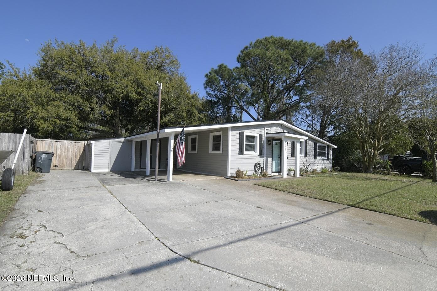 Photo 2 of 477 SAILFISH Drive E, Atlantic Beach, FL 32233