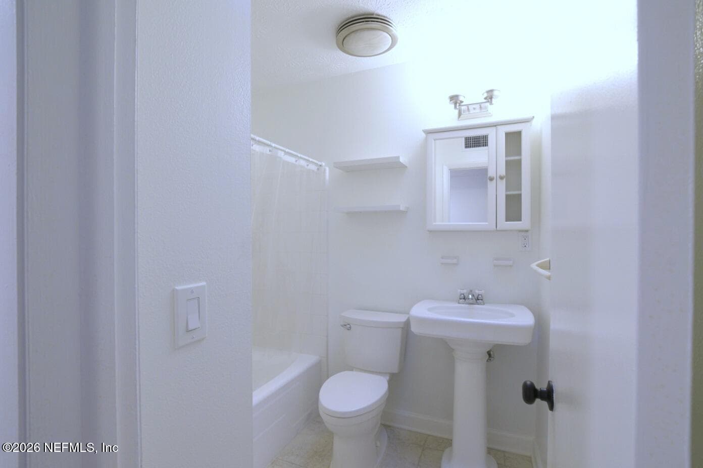 Photo 21 of 477 SAILFISH Drive E, Atlantic Beach, FL 32233