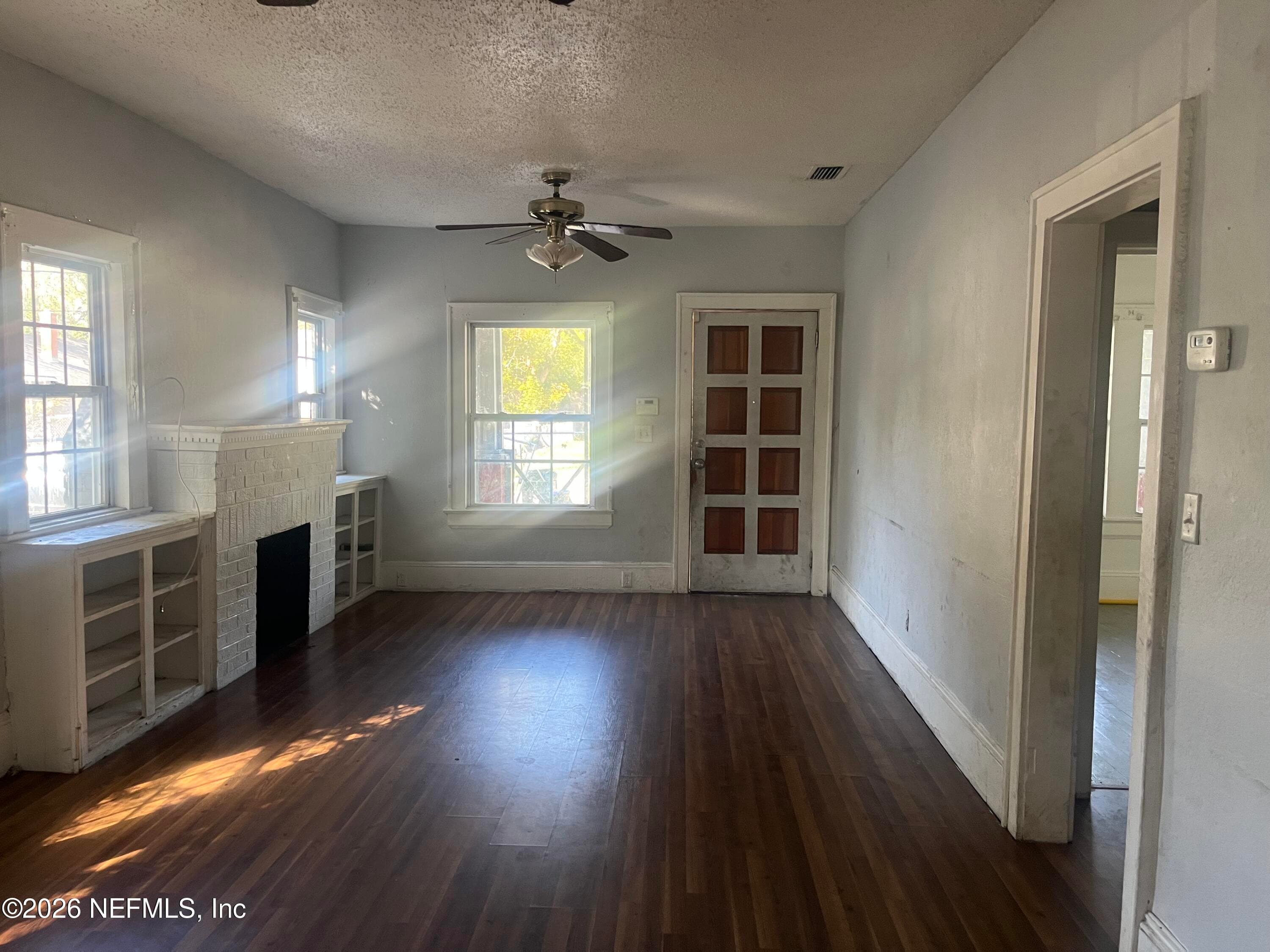 Photo 9 of 652 FERN Street, Jacksonville, FL 32206