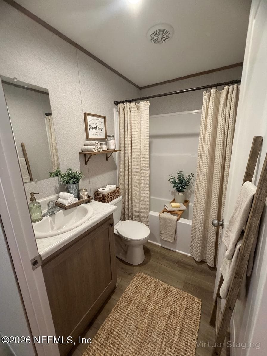 Virtually Staged — 213 MILTON Avenue, Interlachen, FL 32148