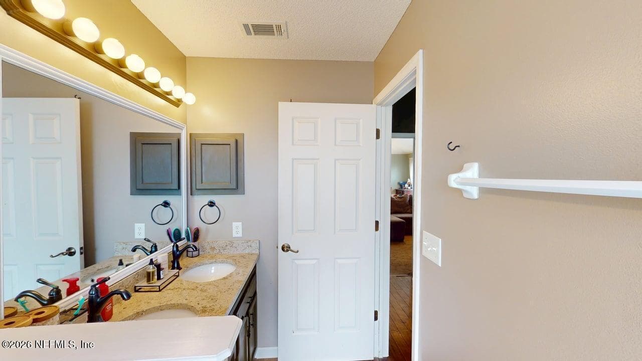 Photo 17 of 3559 WHISPER CREEK Boulevard, Middleburg, FL 32068