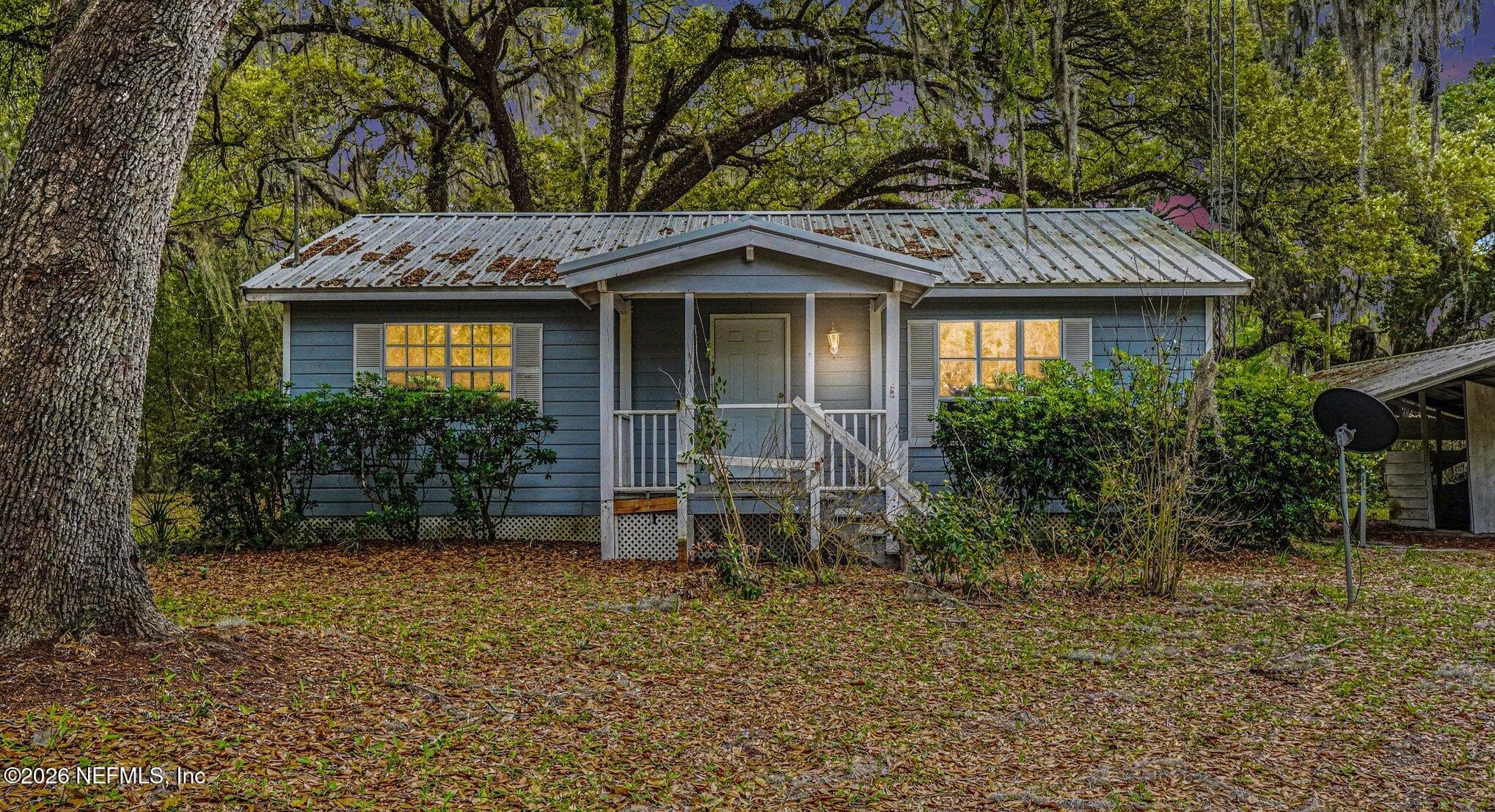 Photo 23 of 808 COUNTY ROAD 20A, Hawthorne, FL 32640