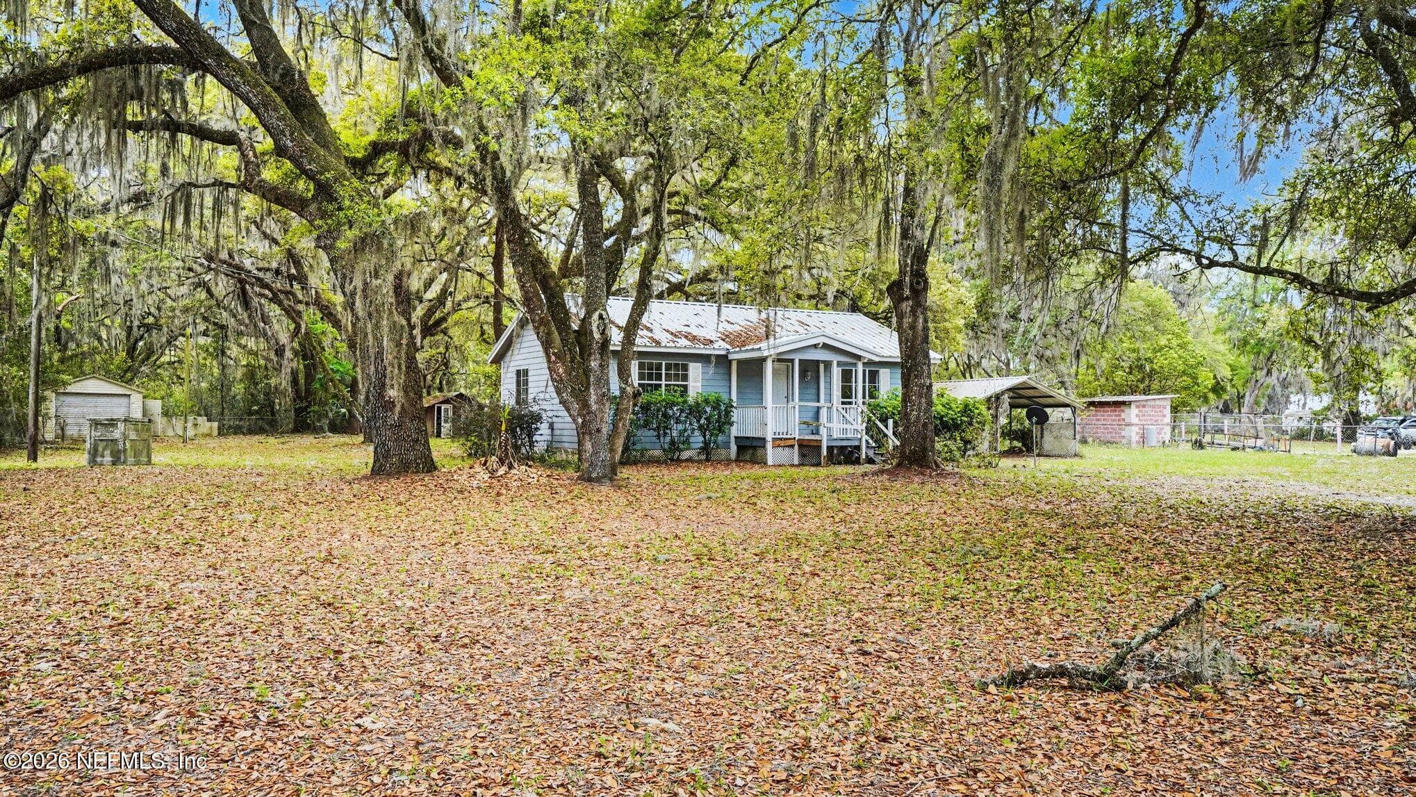 Photo 27 of 808 COUNTY ROAD 20A, Hawthorne, FL 32640