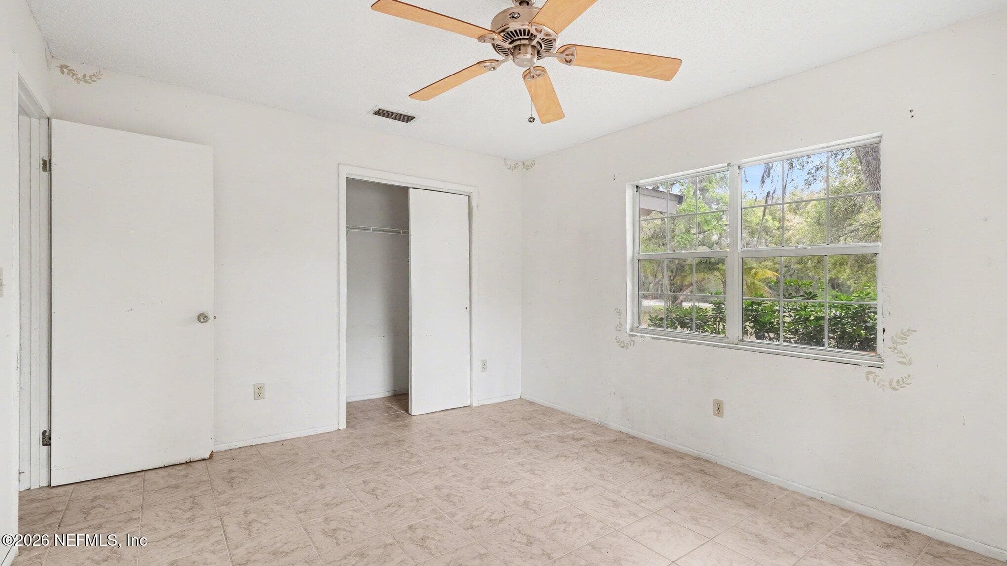 Photo 10 of 808 COUNTY ROAD 20A, Hawthorne, FL 32640