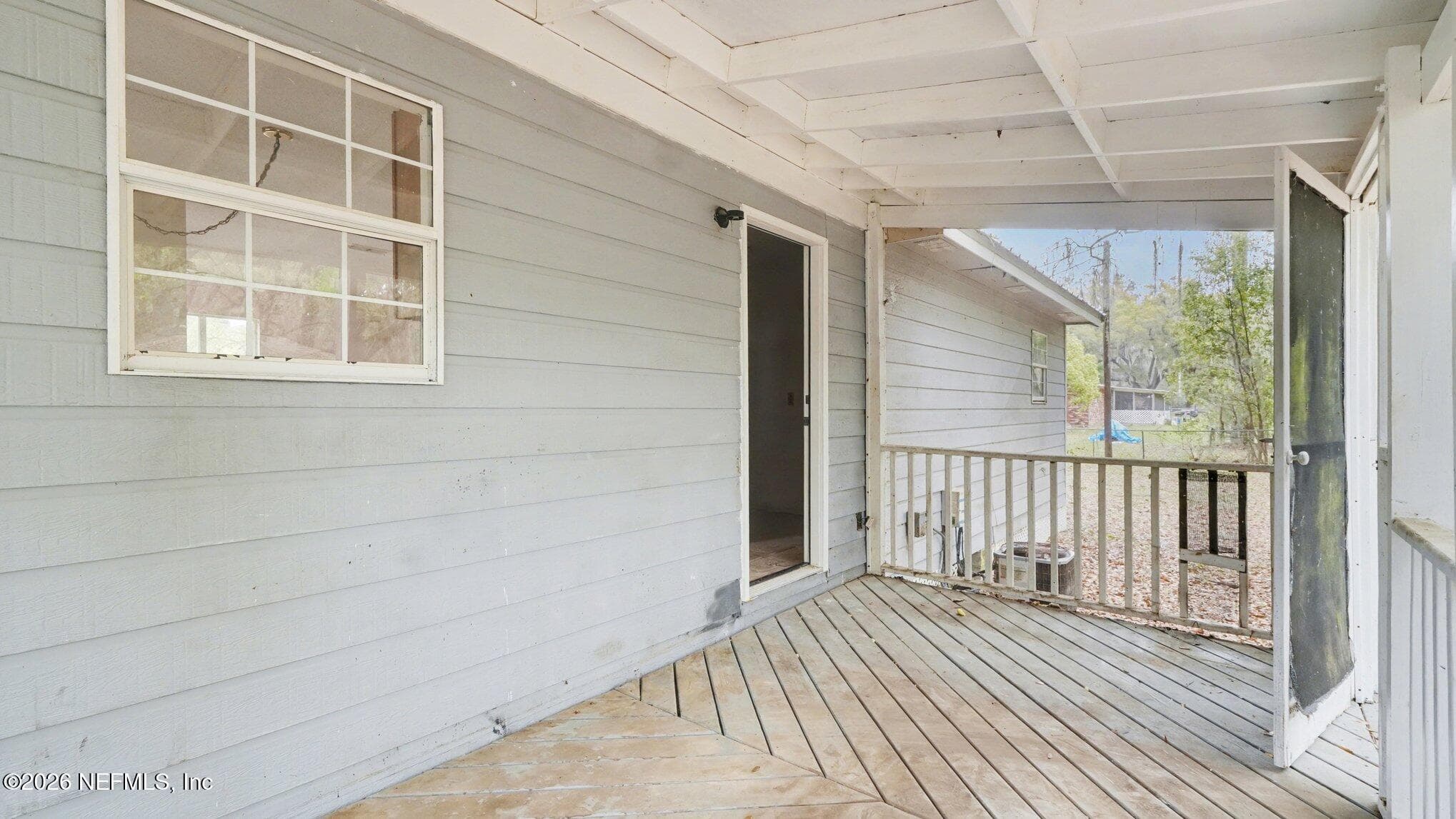 Photo 11 of 808 COUNTY ROAD 20A, Hawthorne, FL 32640