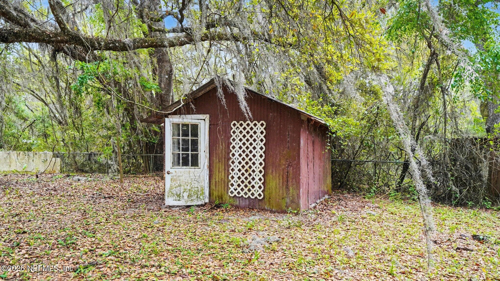 Photo 16 of 808 COUNTY ROAD 20A, Hawthorne, FL 32640