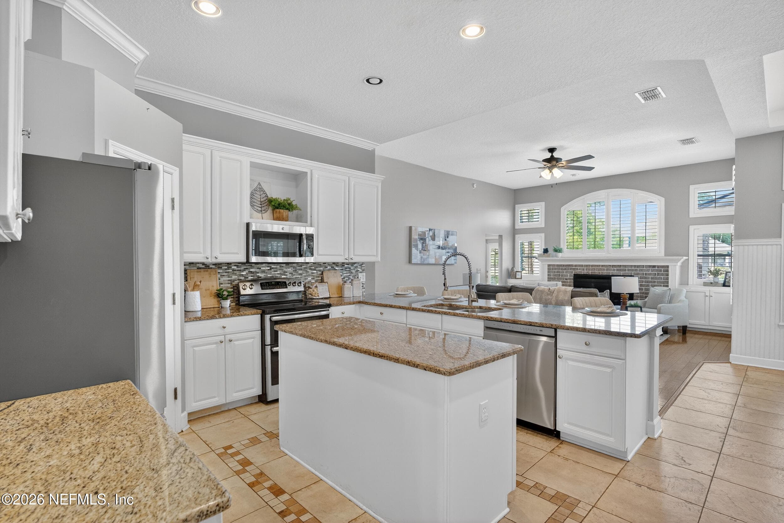 Photo 14 of 12925 HUNTLEY MANOR Drive, Jacksonville, FL 32224