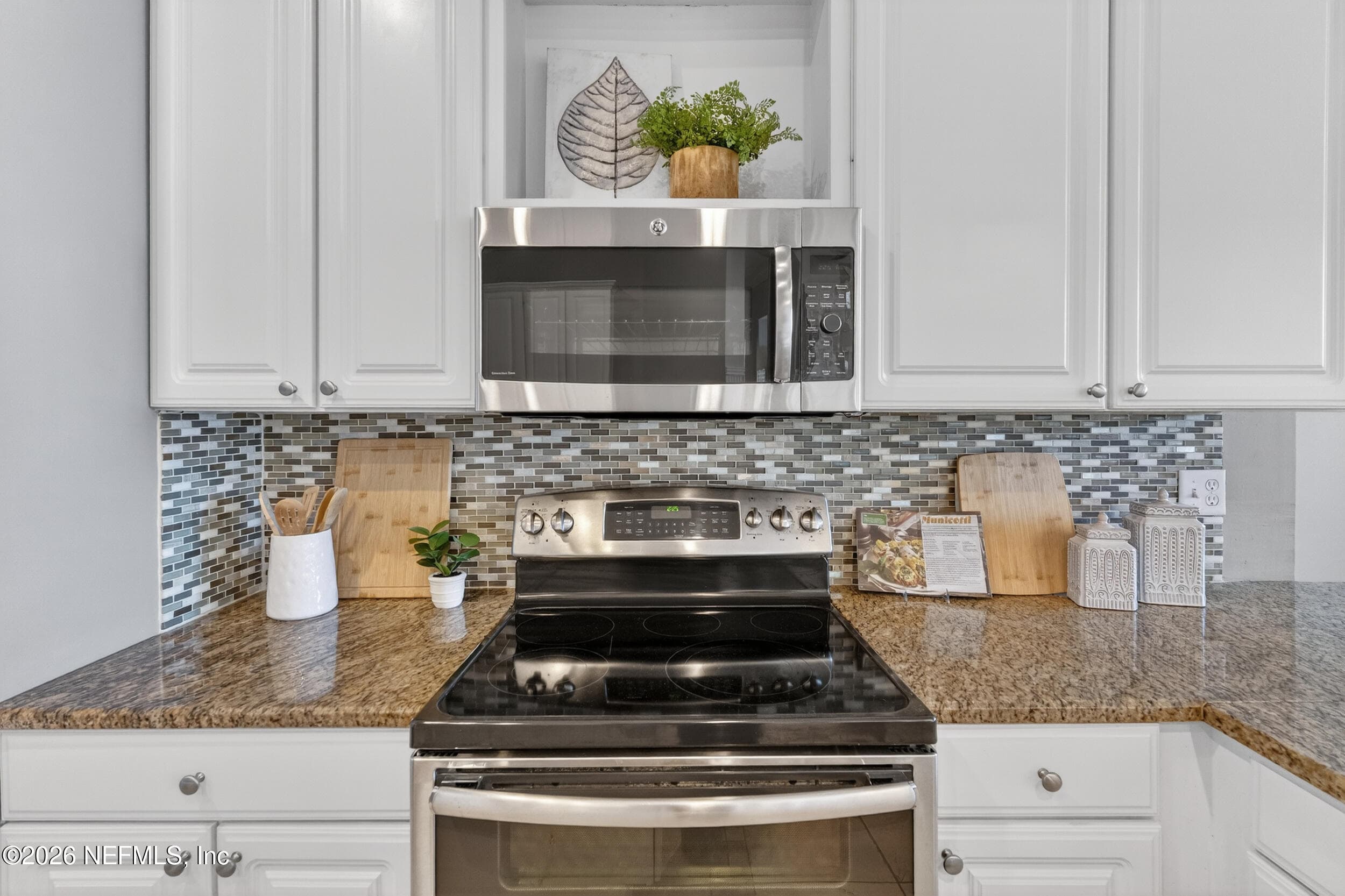 Photo 16 of 12925 HUNTLEY MANOR Drive, Jacksonville, FL 32224