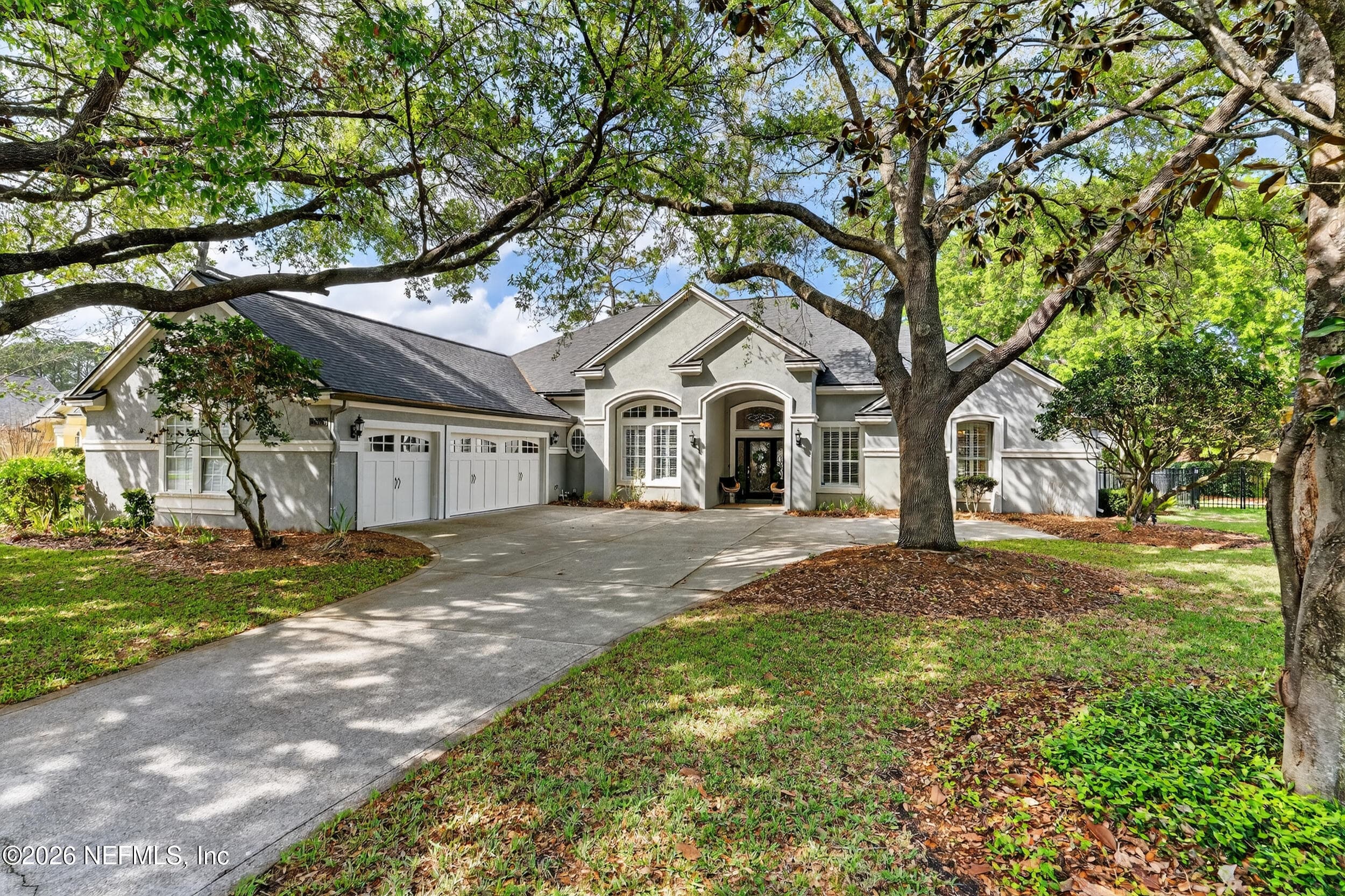 Photo 3 of 12925 HUNTLEY MANOR Drive, Jacksonville, FL 32224