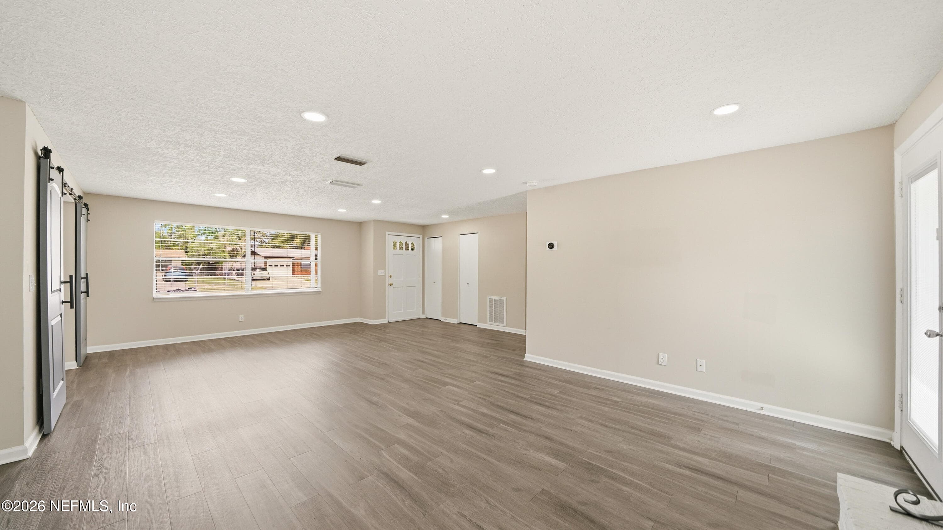 Photo 7 of 586 MADEIRA Drive, Orange Park, FL 32073