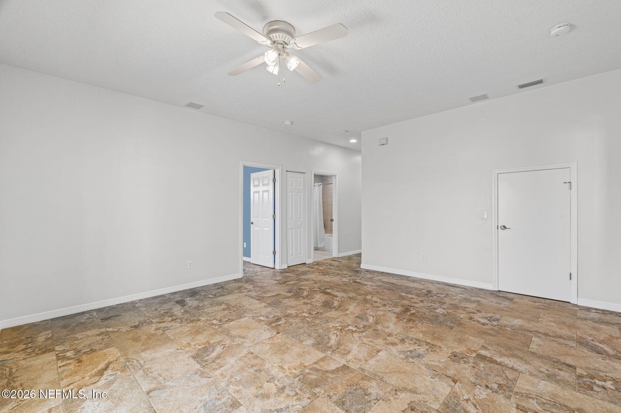 Use as a Game Room, Quiet Space, Teenage hangout. — 2708 S OCEAN SHORE Boulevard, Flagler Beach, FL 32136