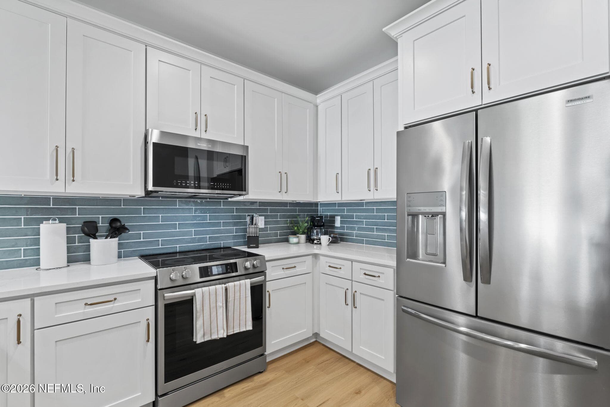 30" Gas range. Energy Star Certified appliance ratings (dishwasher and fridge) — 921 2ND Avenue S, Jacksonville Beach, FL 32250