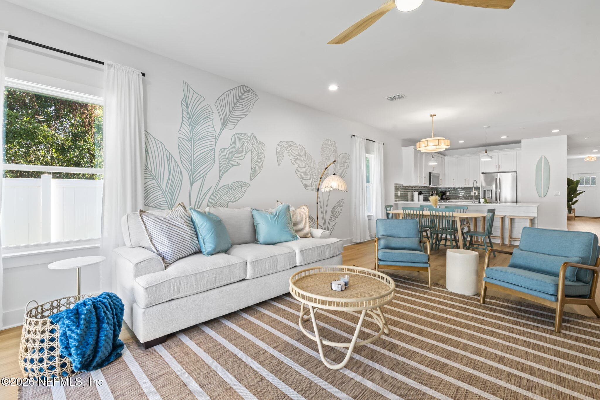 Modern Wall Decal accent wall and finishes — 921 2ND Avenue S, Jacksonville Beach, FL 32250