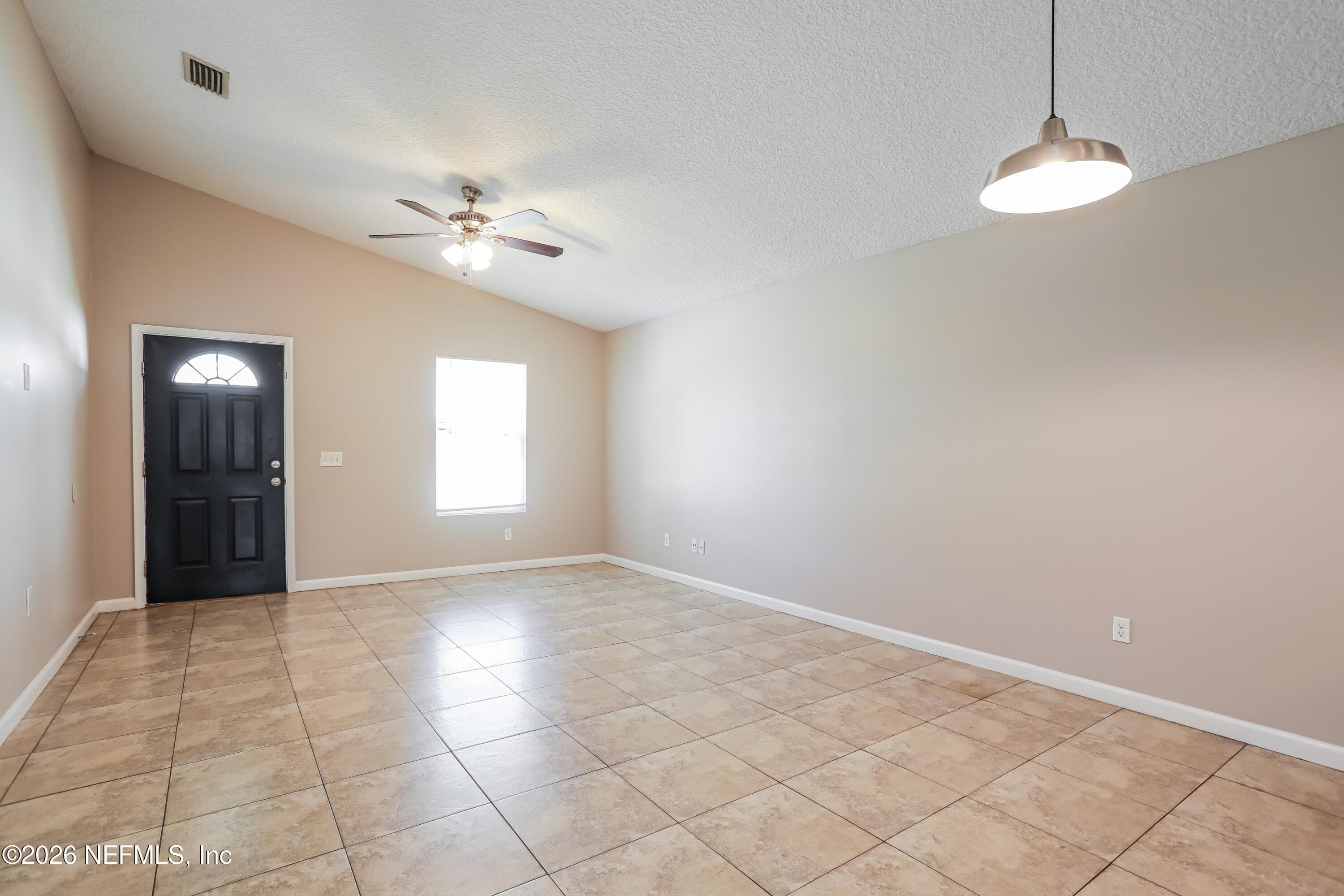 Photo 4 of 628 4TH Avenue S, Jacksonville Beach, FL 32250