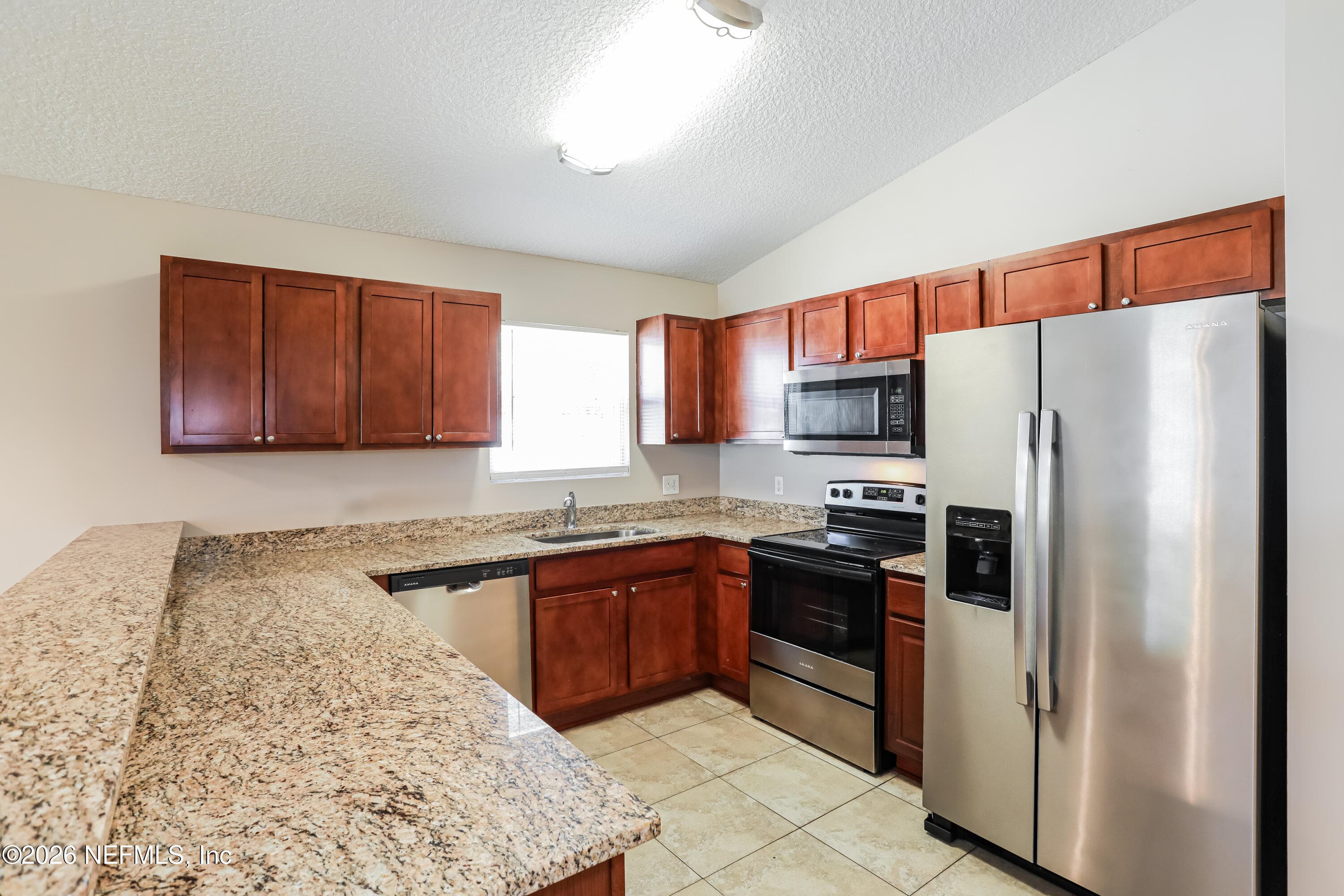 Photo 7 of 628 4TH Avenue S, Jacksonville Beach, FL 32250