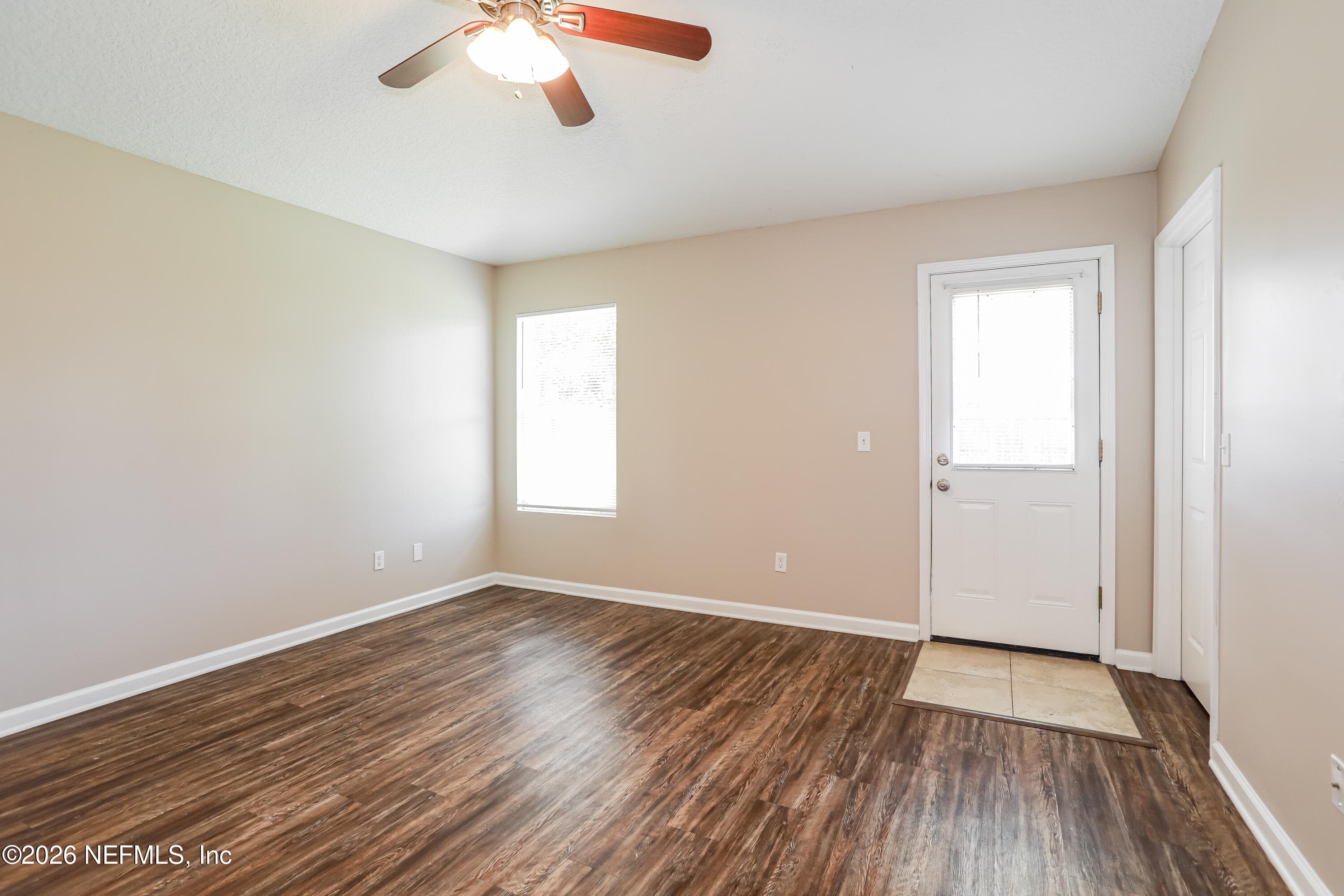 Photo 9 of 628 4TH Avenue S, Jacksonville Beach, FL 32250