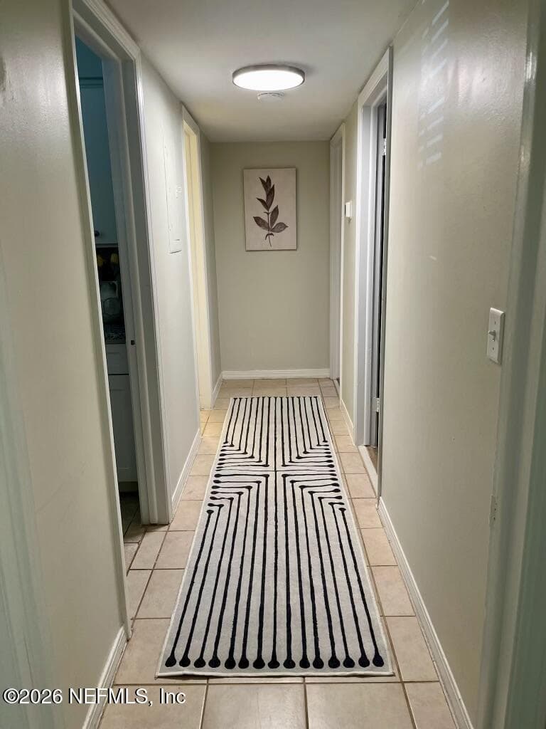 Halloway to Bedrooms — 1716 EL CAMINO Road #3, Jacksonville, FL 32216
