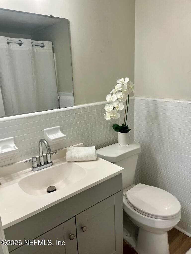 Primary Bathroom — 1716 EL CAMINO Road #3, Jacksonville, FL 32216