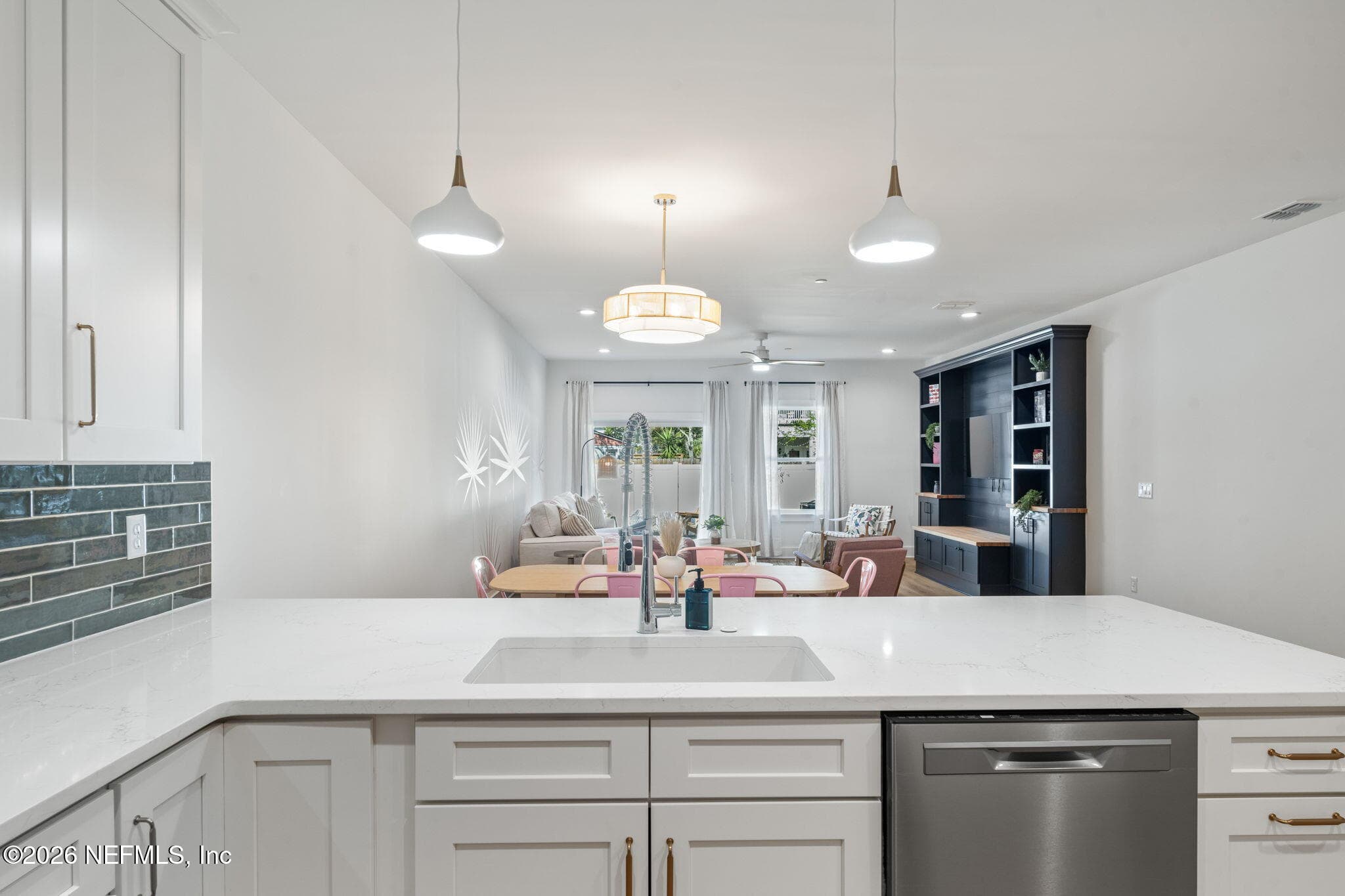 923 Pompeii Quartz countertops with Elkay quartz undermount sink — 923 2ND Avenue S, Jacksonville Beach, FL 32250