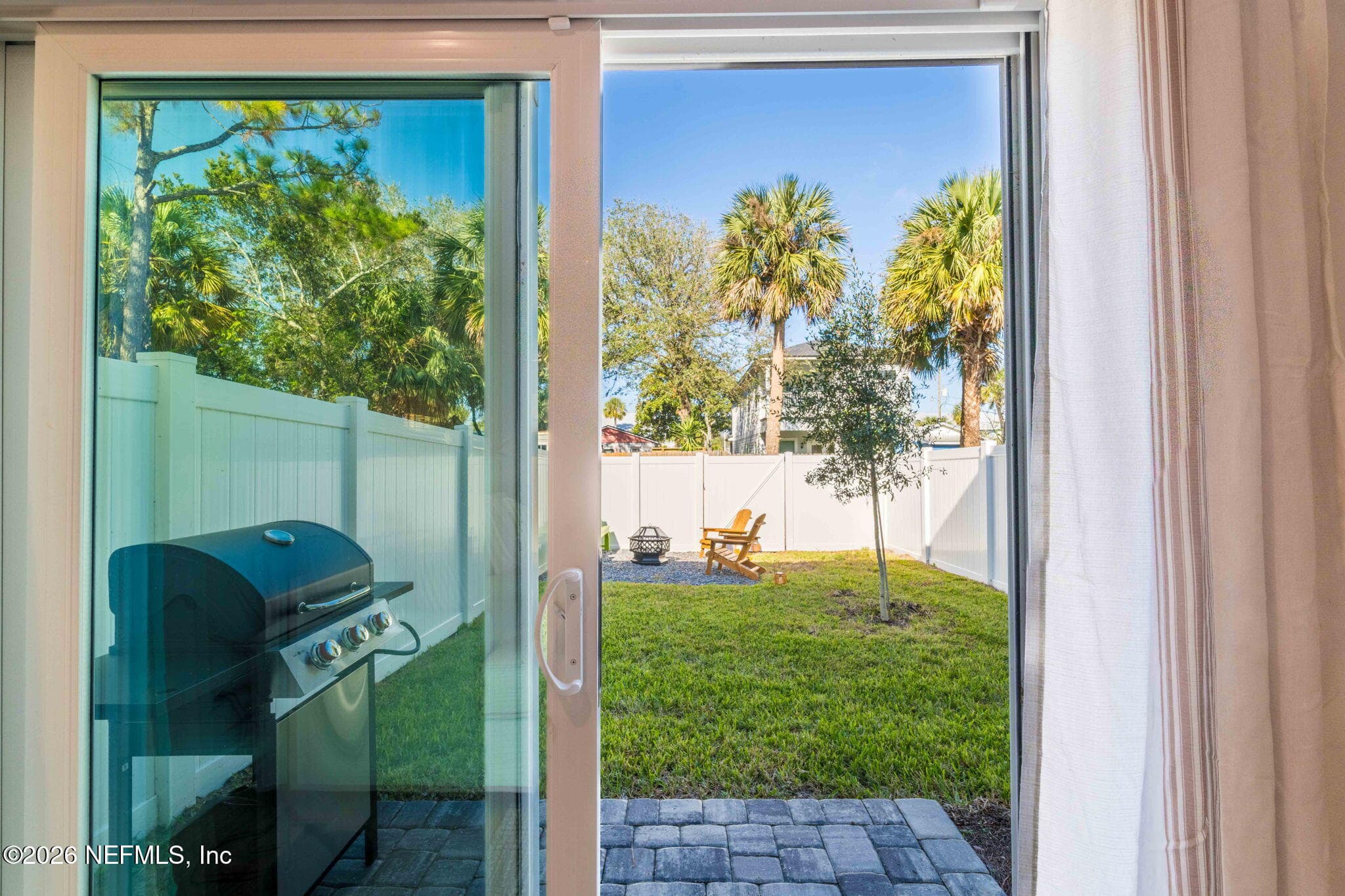 Fully fenced w/ rear gate on middle unit. — 923 2ND Avenue S, Jacksonville Beach, FL 32250
