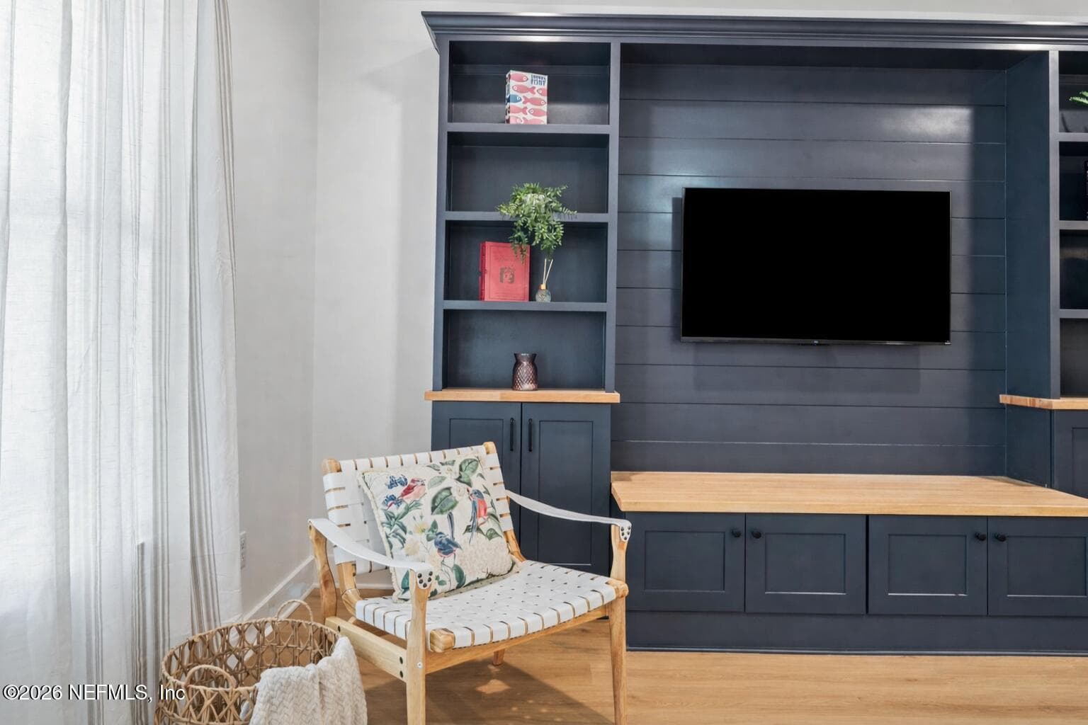 Custom built-in entertainment unit — 923 2ND Avenue S, Jacksonville Beach, FL 32250