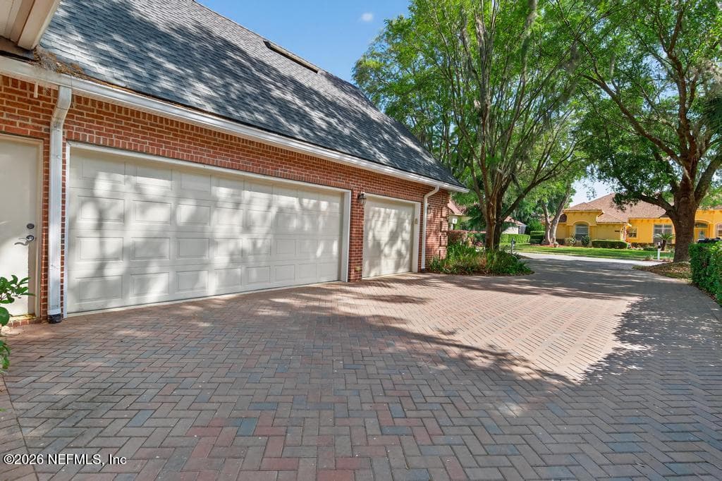 Photo 16 of 13719 SAXON LAKE Drive, Jacksonville, FL 32225