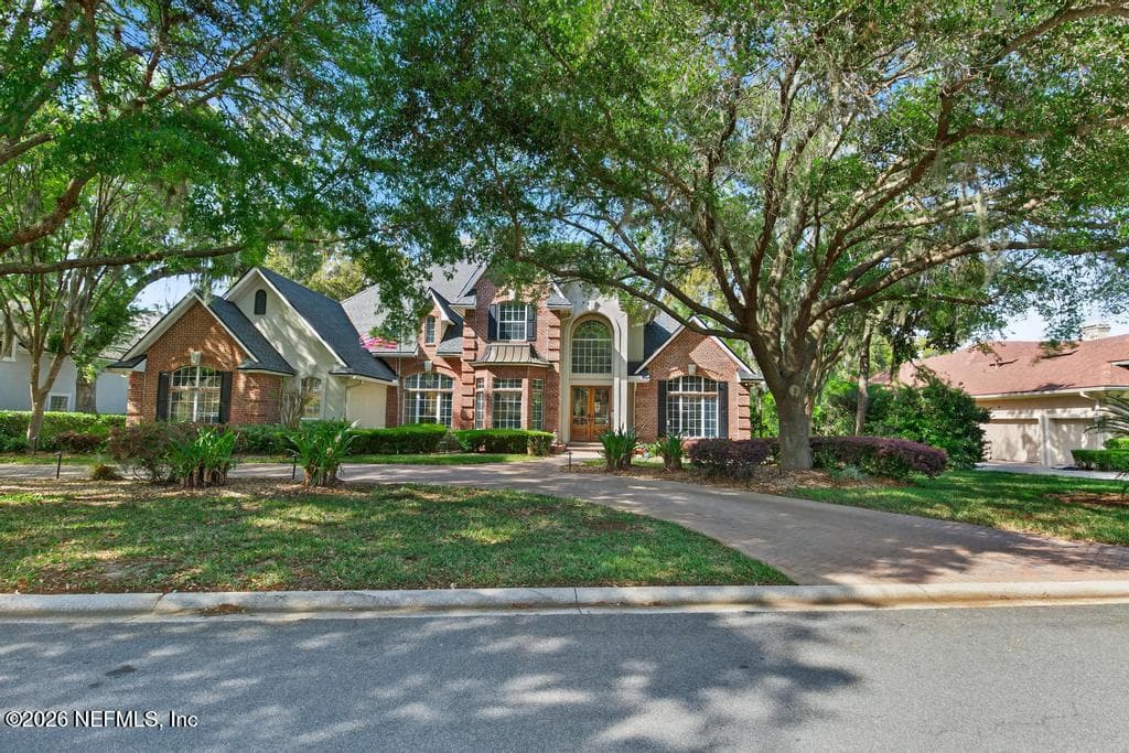 Photo 17 of 13719 SAXON LAKE Drive, Jacksonville, FL 32225