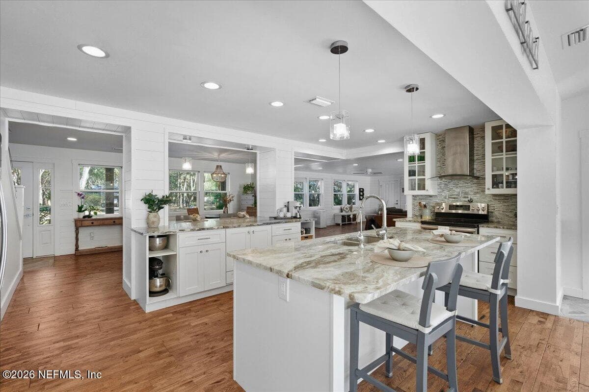 Photo 10 of 830 HAGLER Drive, Neptune Beach, FL 32266