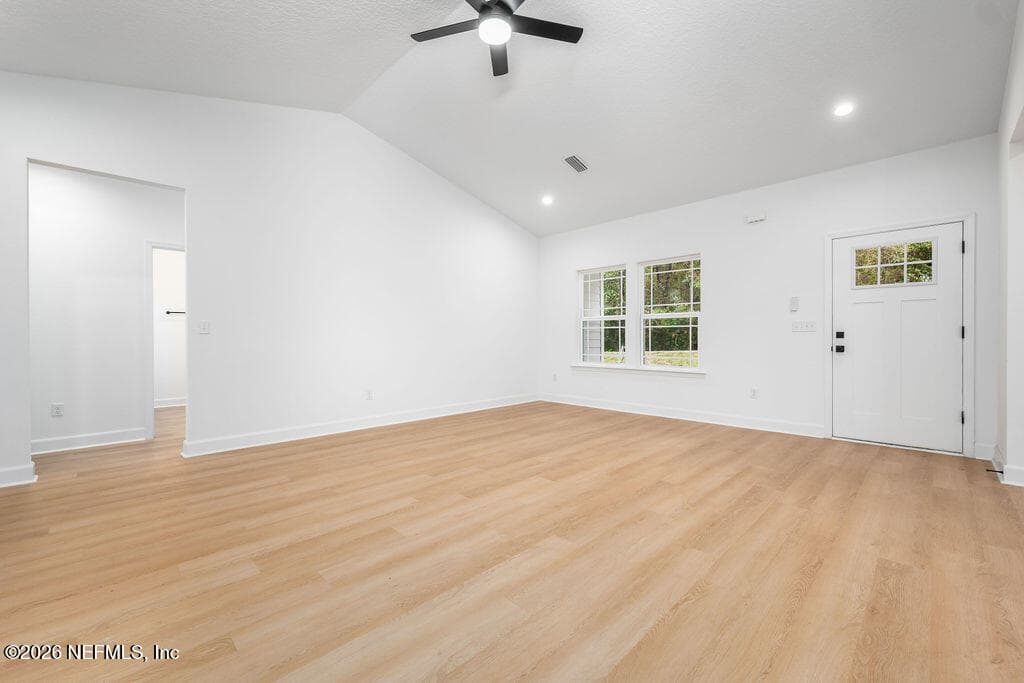 Photo 4 of 8344 NW 188 Avenue, Starke, FL 32091