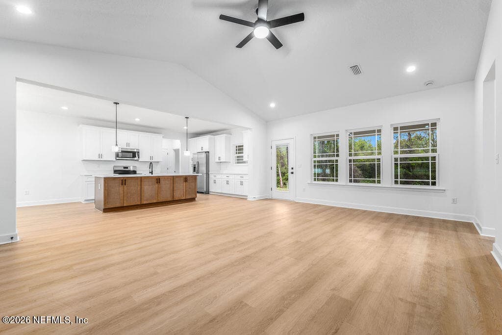 Photo 3 of 8344 NW 188 Avenue, Starke, FL 32091
