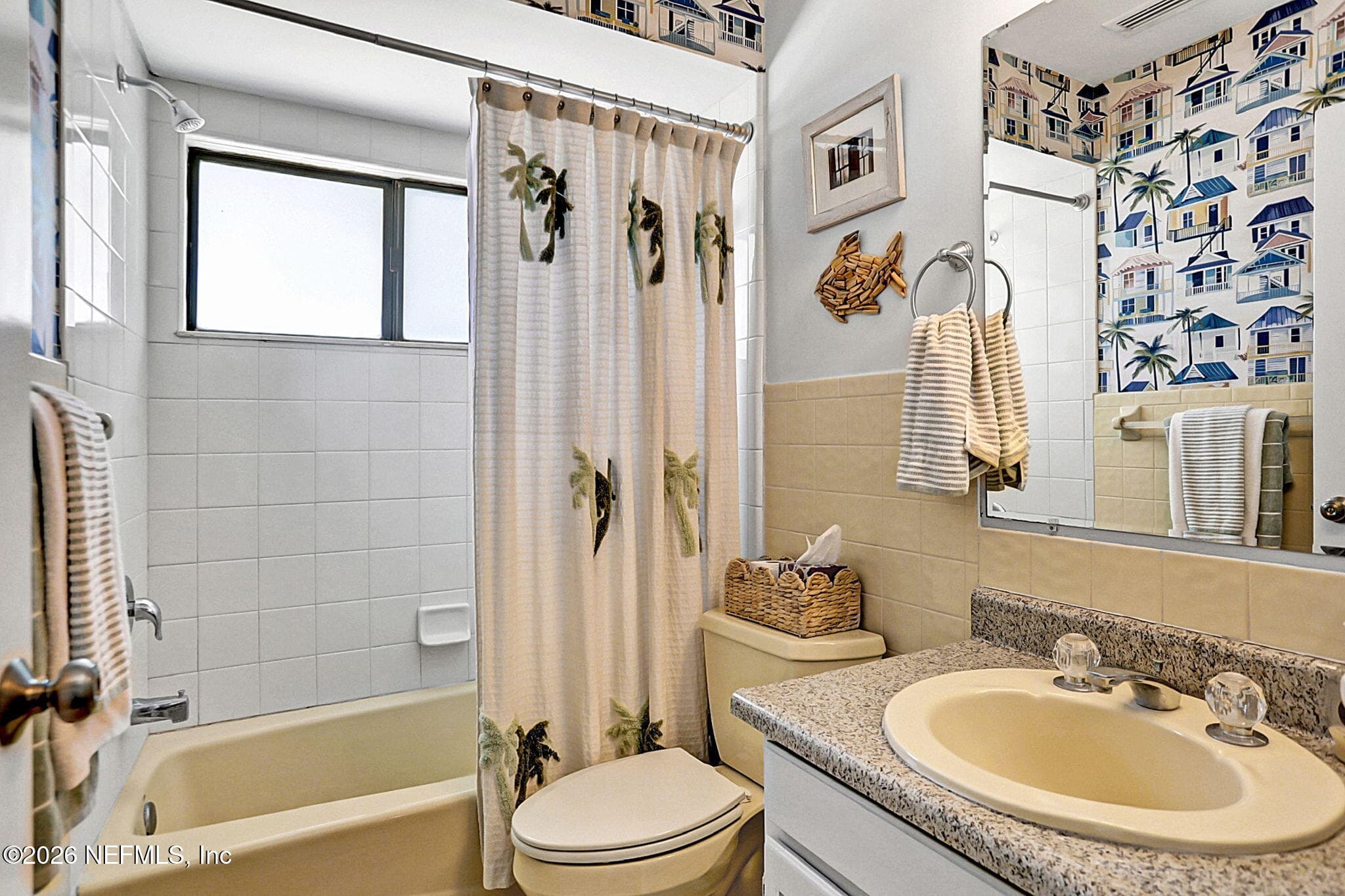 West Unit Full Hallway Bathroom — 206/208 HOPKINS Street, Neptune Beach, FL 32266